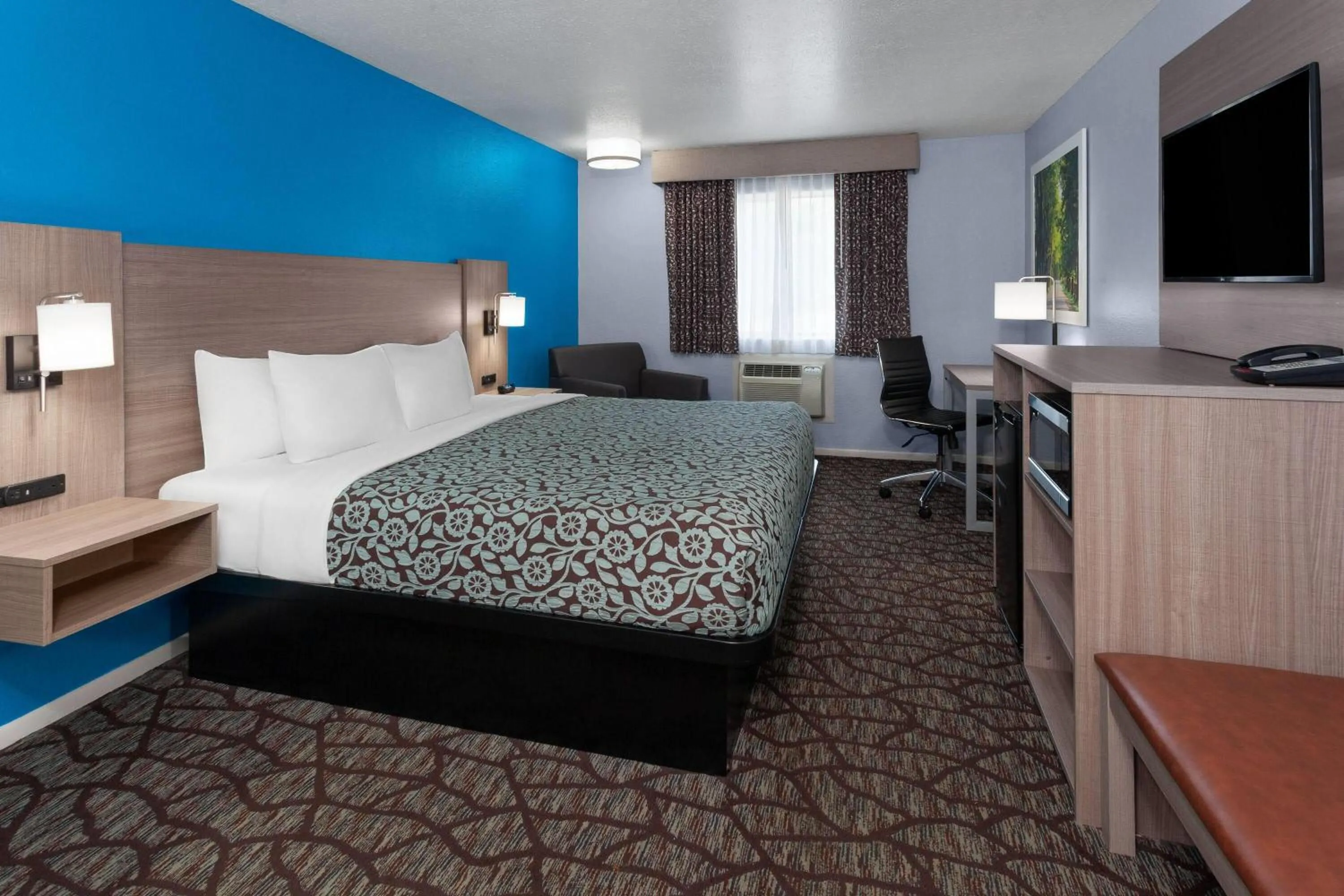 King Room - Non-Smoking in Baymont by Wyndham Manistee
