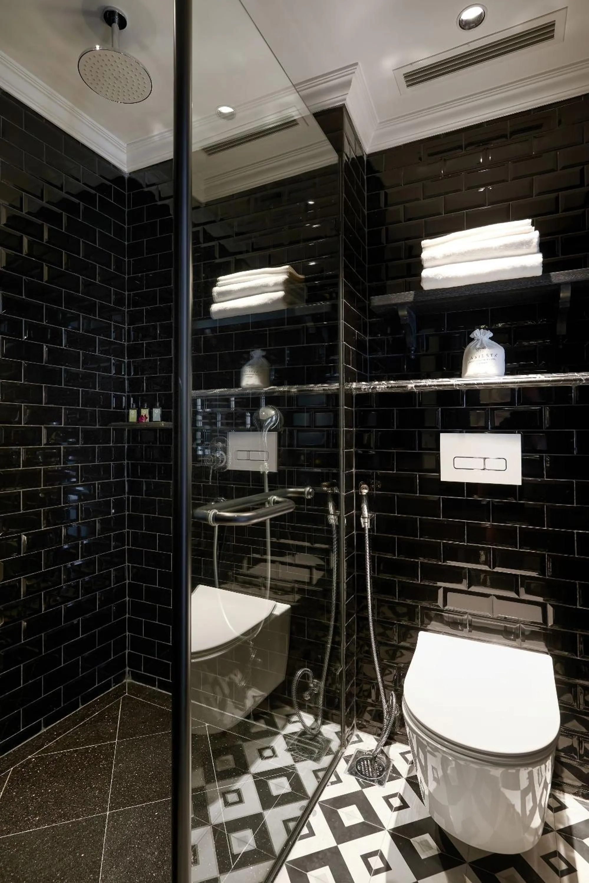 Executive Deluxe Room in La Siesta Premium Hang Be