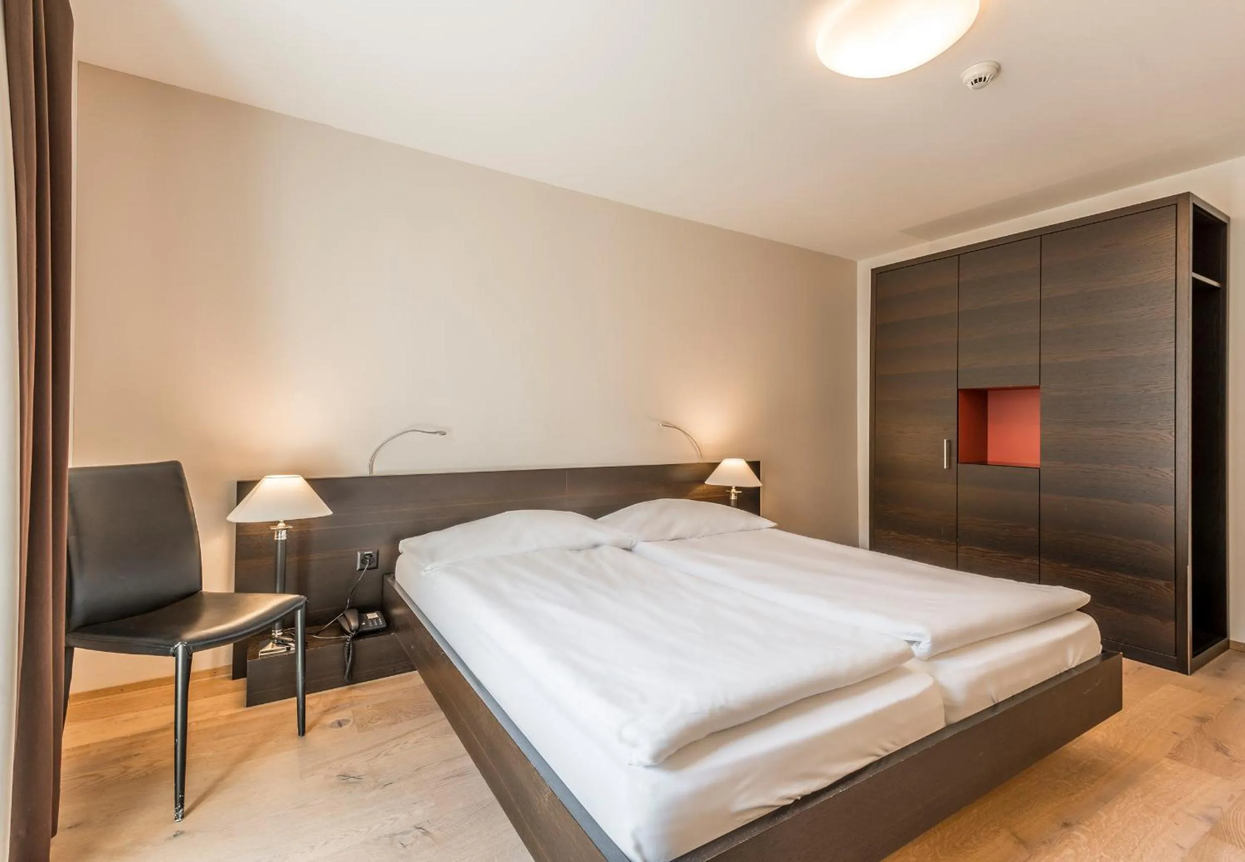 Urban Essential Room in Hotel Alpina Luzern