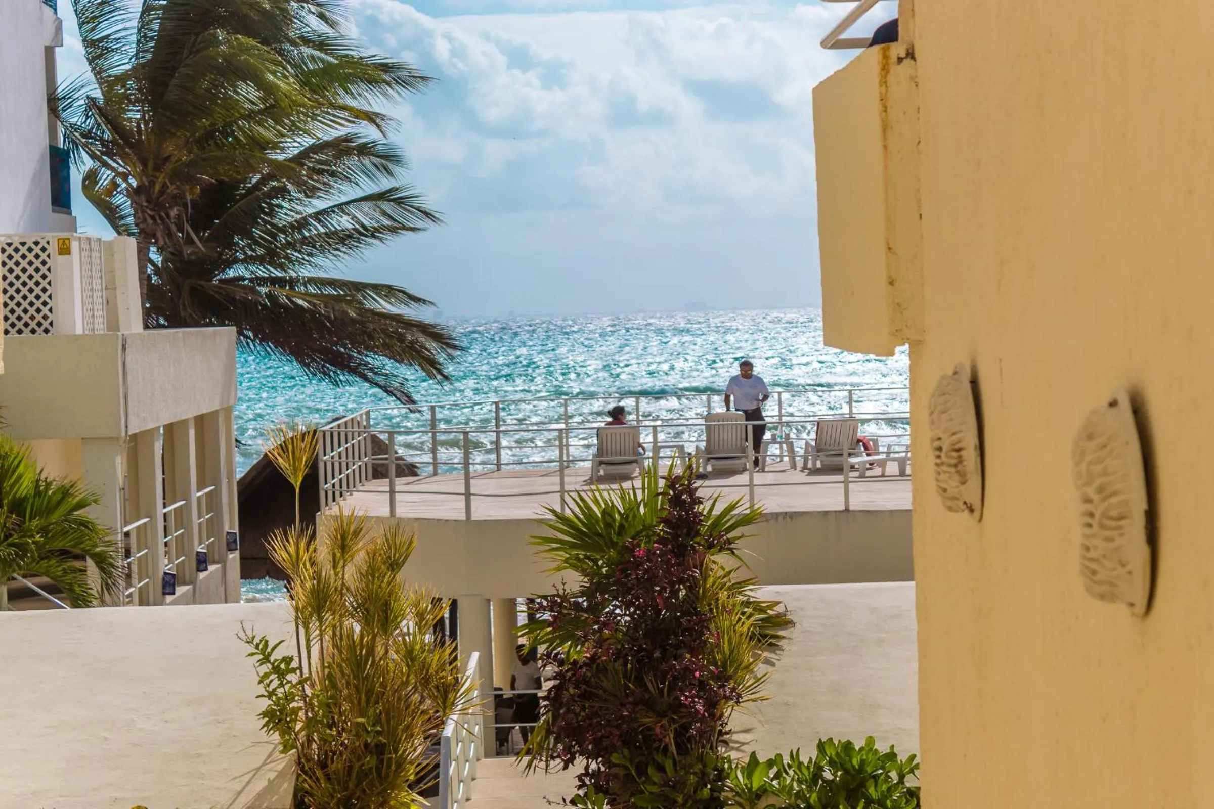 King Room with Sea View in Luciana Hotel & Beach Club