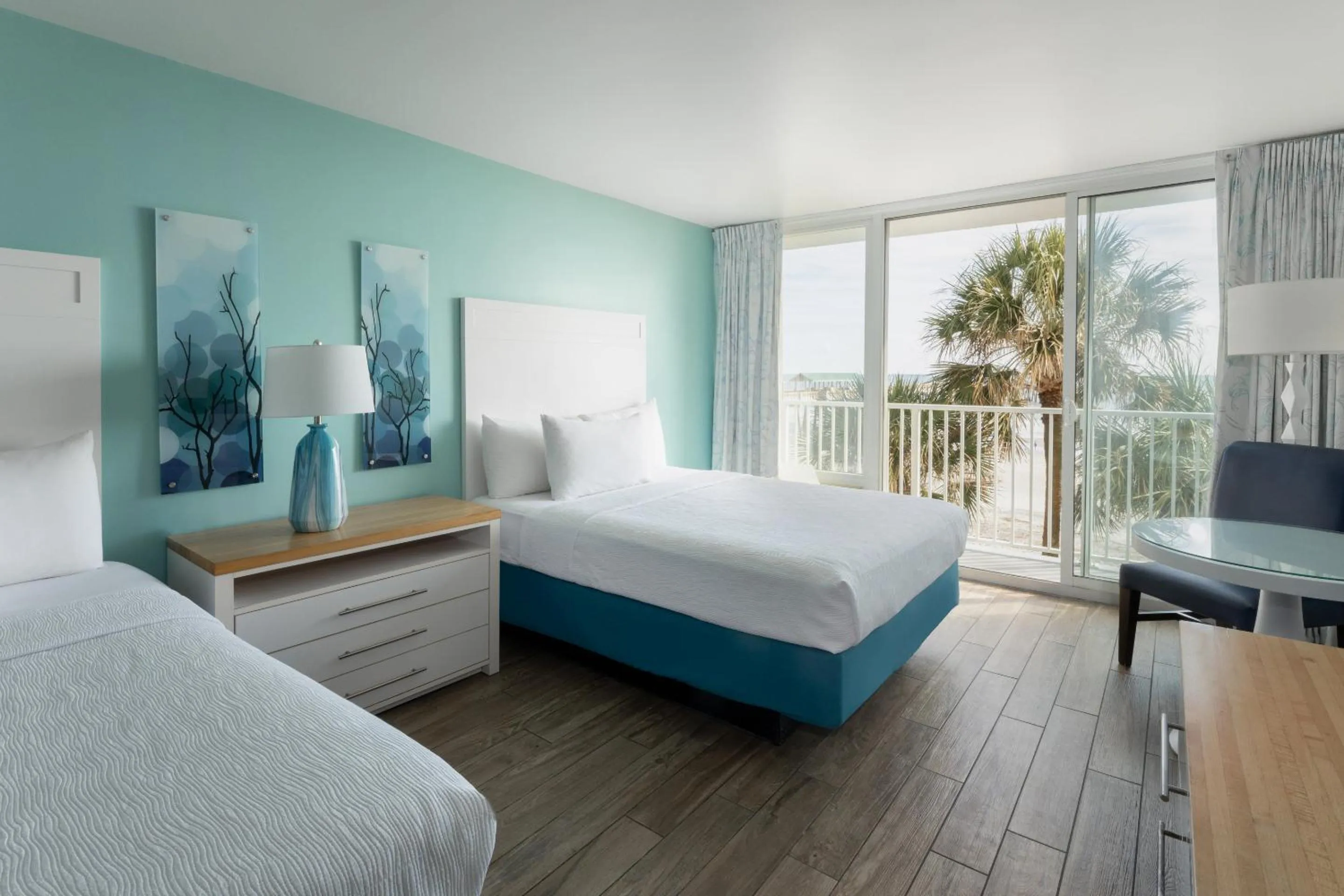 Queen Room with Sea View in Tides Folly Beach, Charleston's Oceanfront Hotel