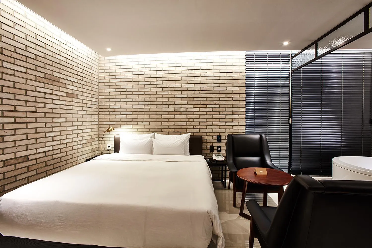 Deluxe Double Room with Balcony in Hotel Wanted