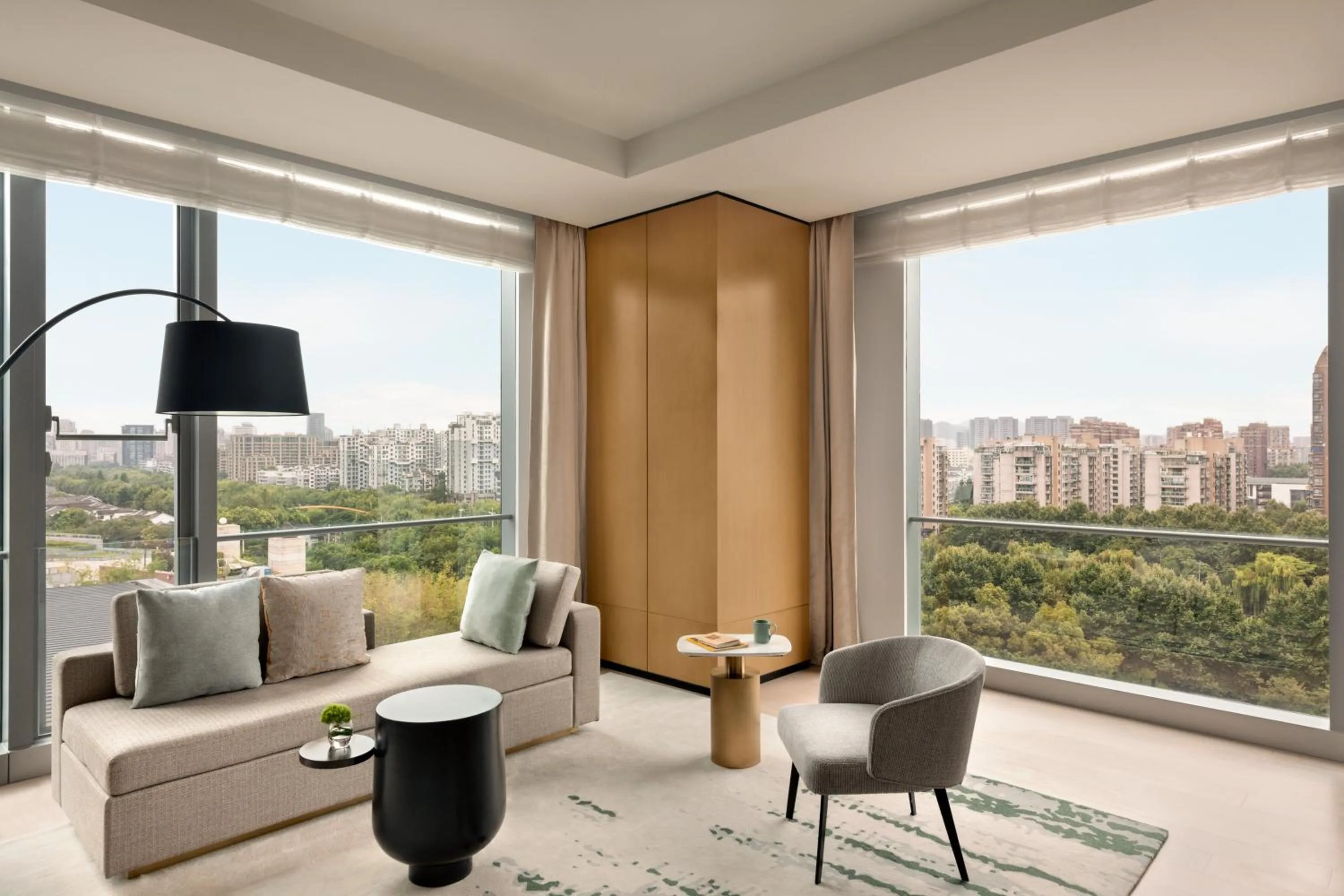 Deluxe Suite in Kempinski Hotel Hangzhou - Beside the Grand Canal, connected to refined lifestyle