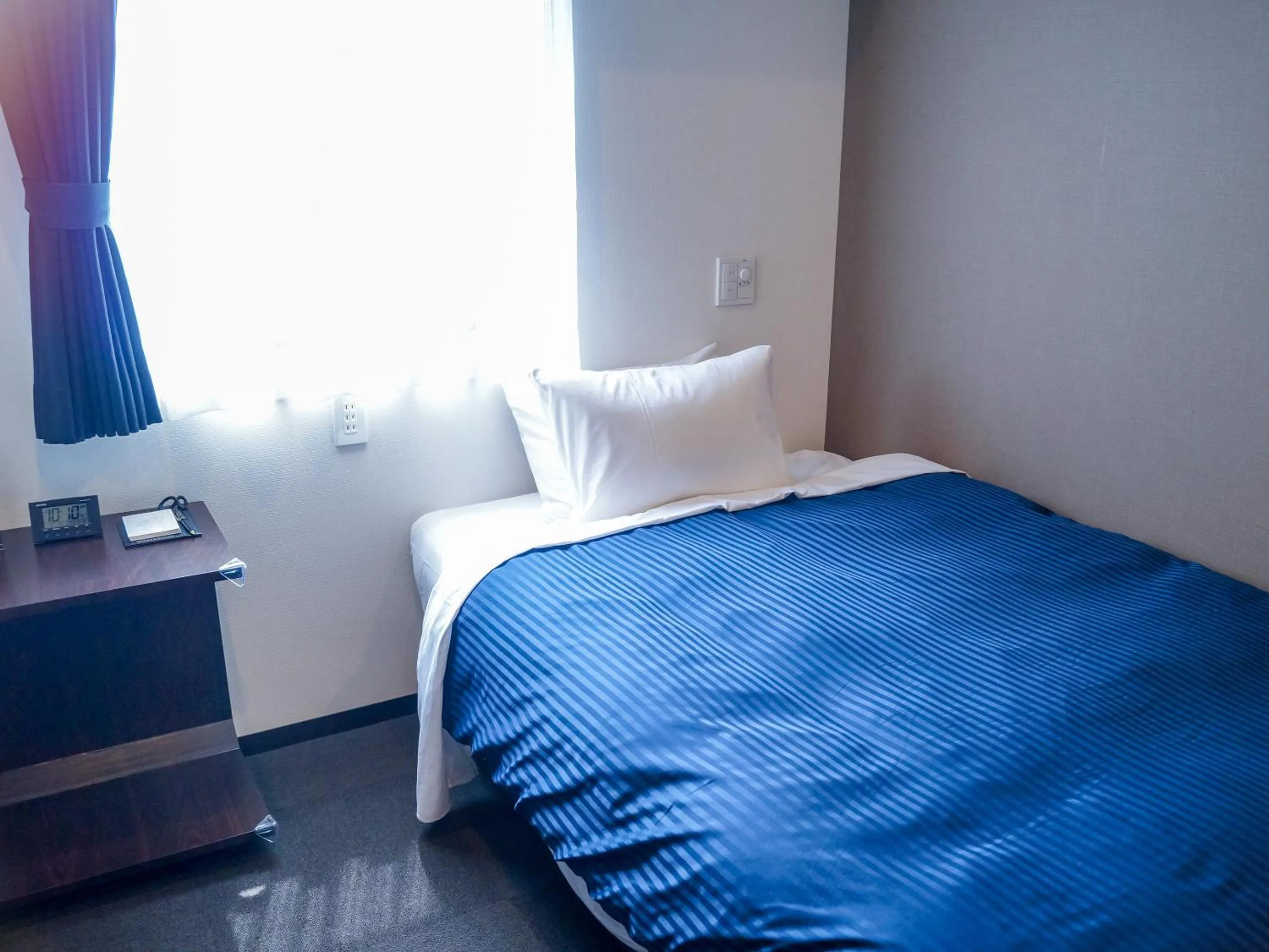 Semi Double Room - single occupancy - Smoking  in HOTEL LiVEMAX Saitama-Asaka-Ekimae