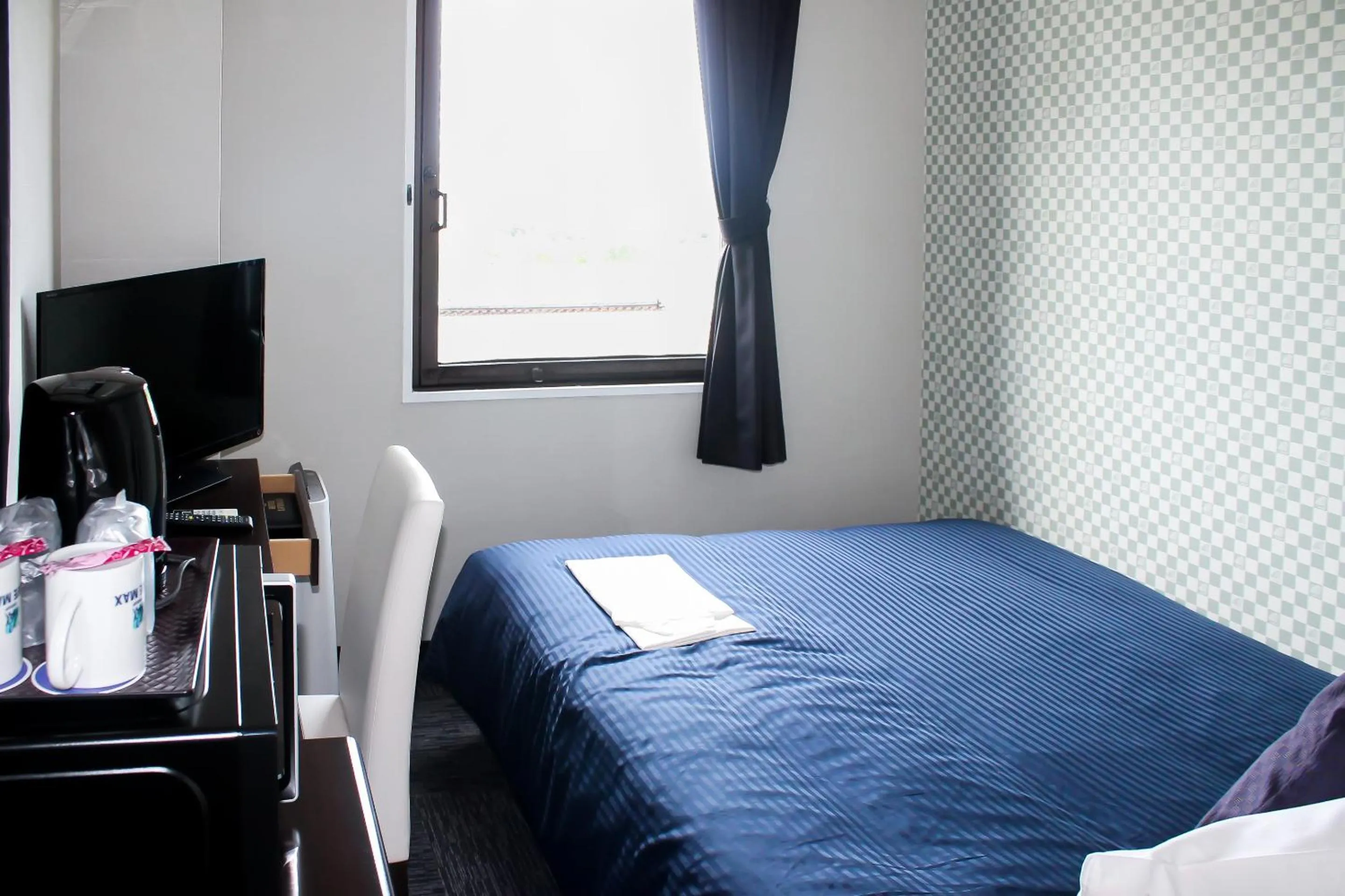 Double Room with Small Double Bed - Non-Smoking in Hotel Livemax BUDGET Kanazawa-Idaimae