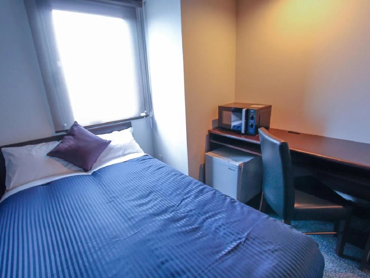 Double Room with Small Double Bed - single occupancy - Smoking in HOTEL LiVEMAX Kobe Sannomiya