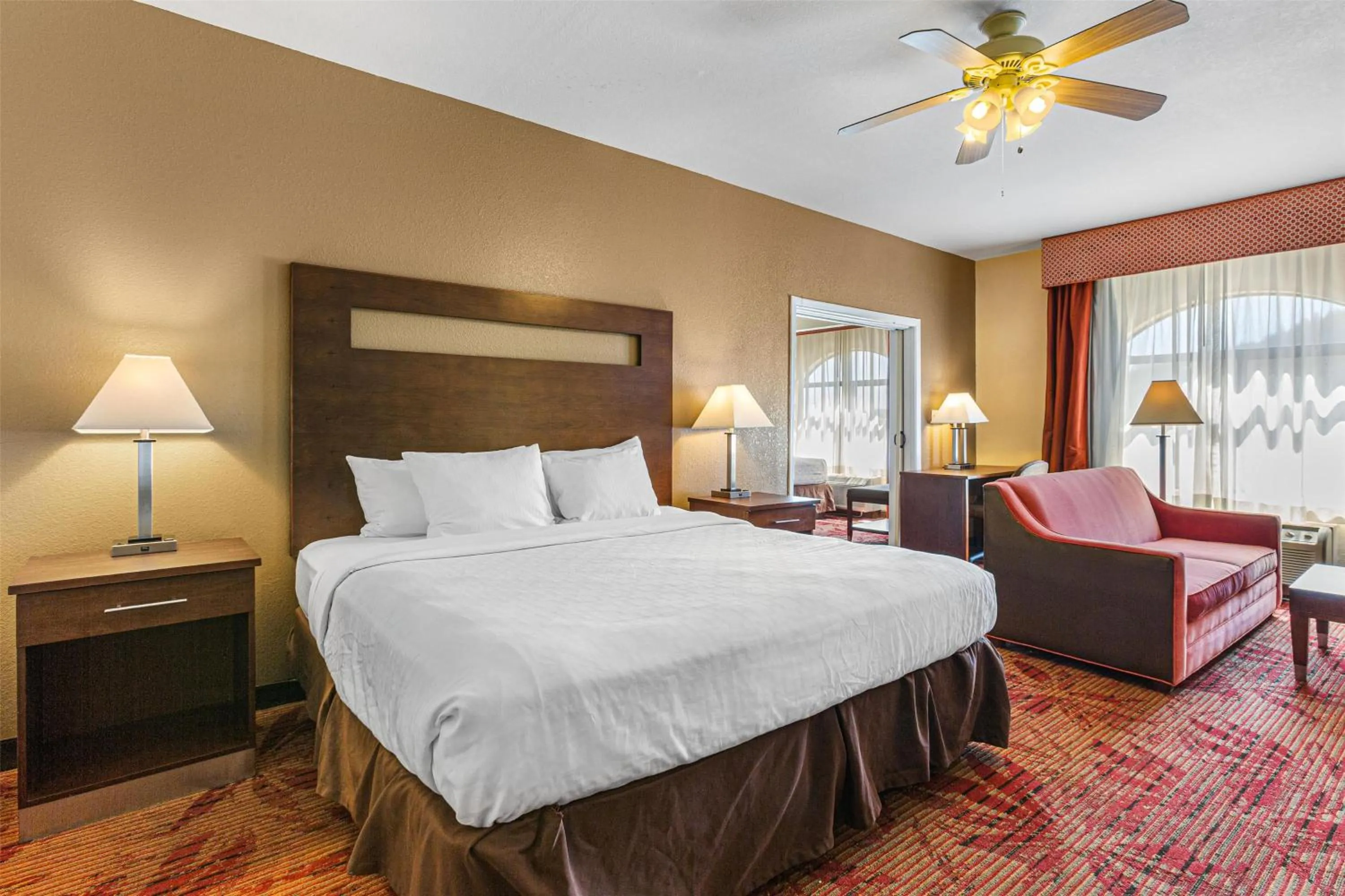 Two-Room Suite with Accessible Roll-In Shower in Best Western Plus Ruidoso Inn