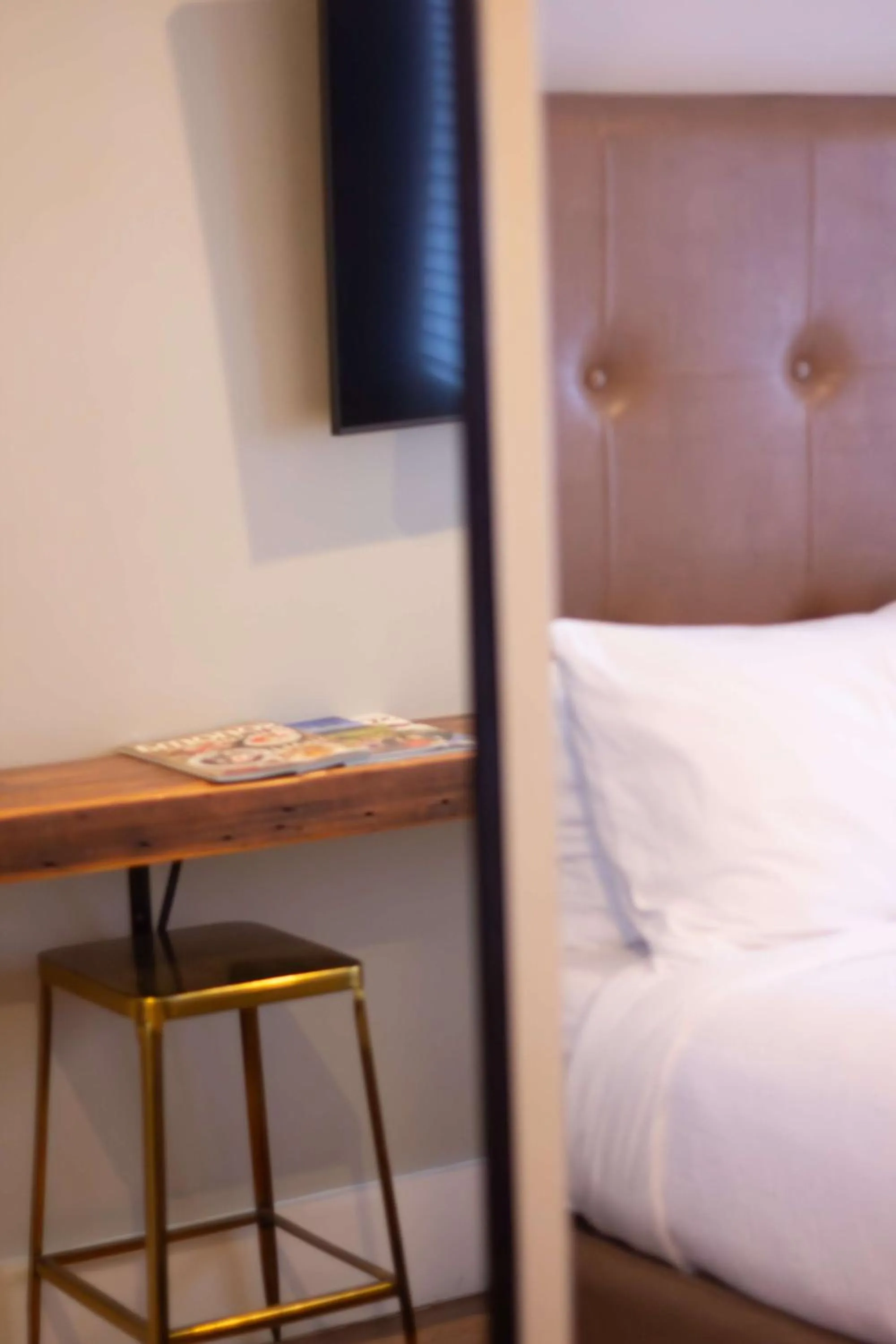 Queen Room - Hearing Access in Hotel Petaluma, Tapestry Collection by Hilton