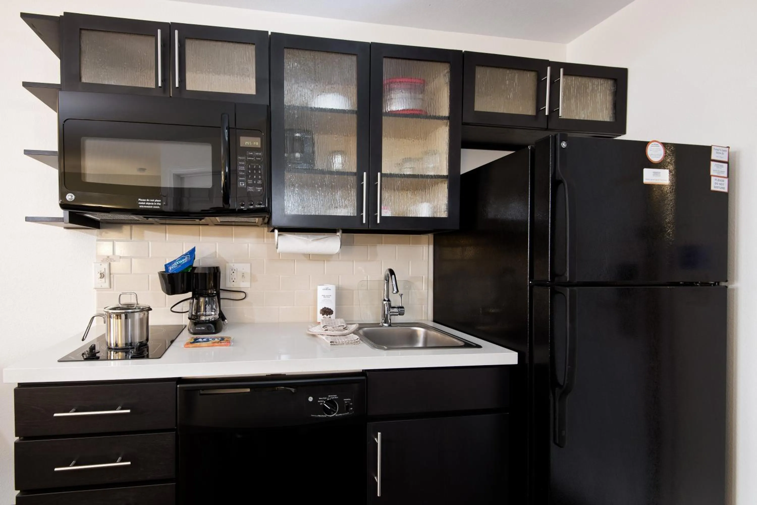 Queen Suite in Candlewood Suites Greeley by IHG