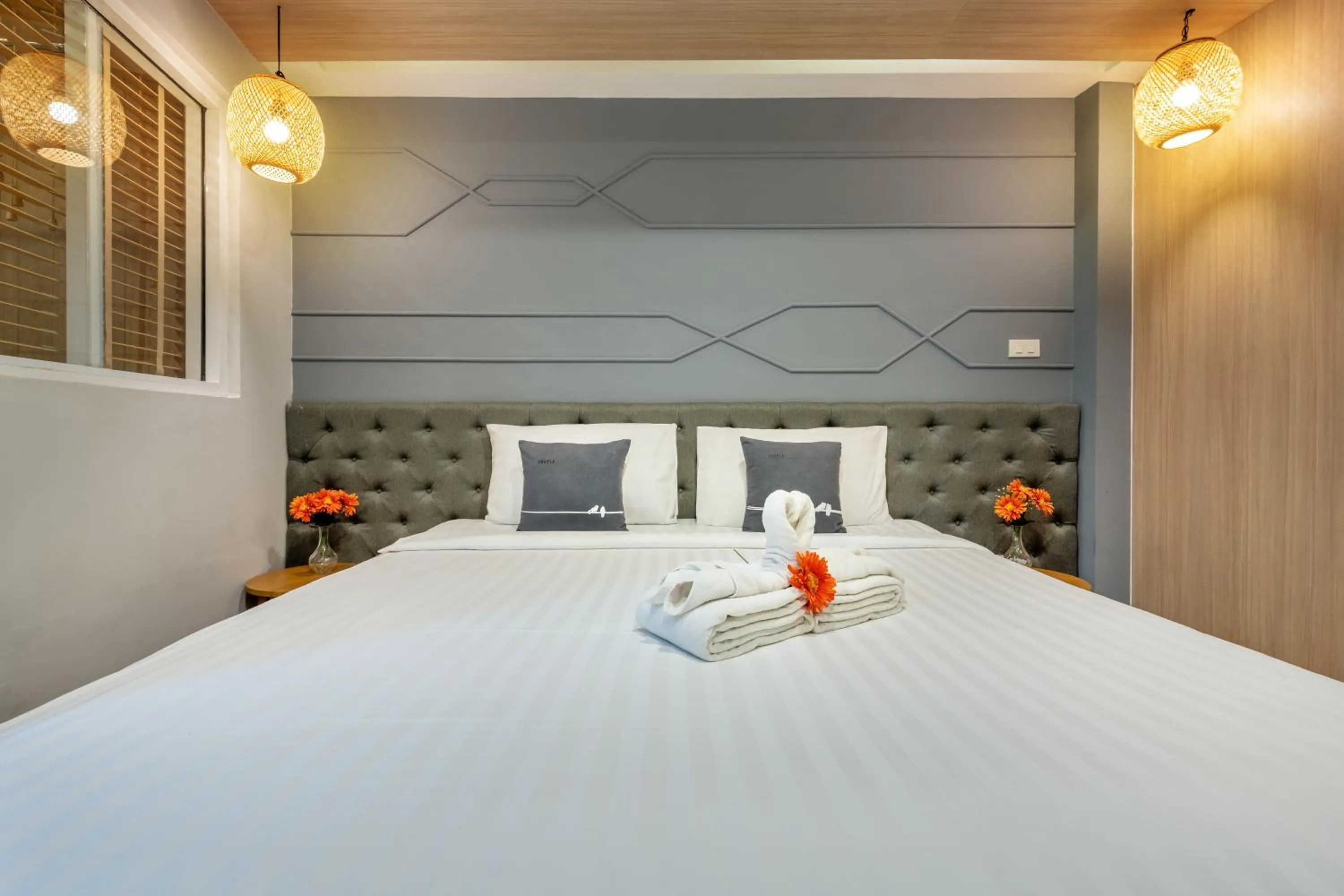 Large Double Room in Tori Prestige Bangkok Hotel