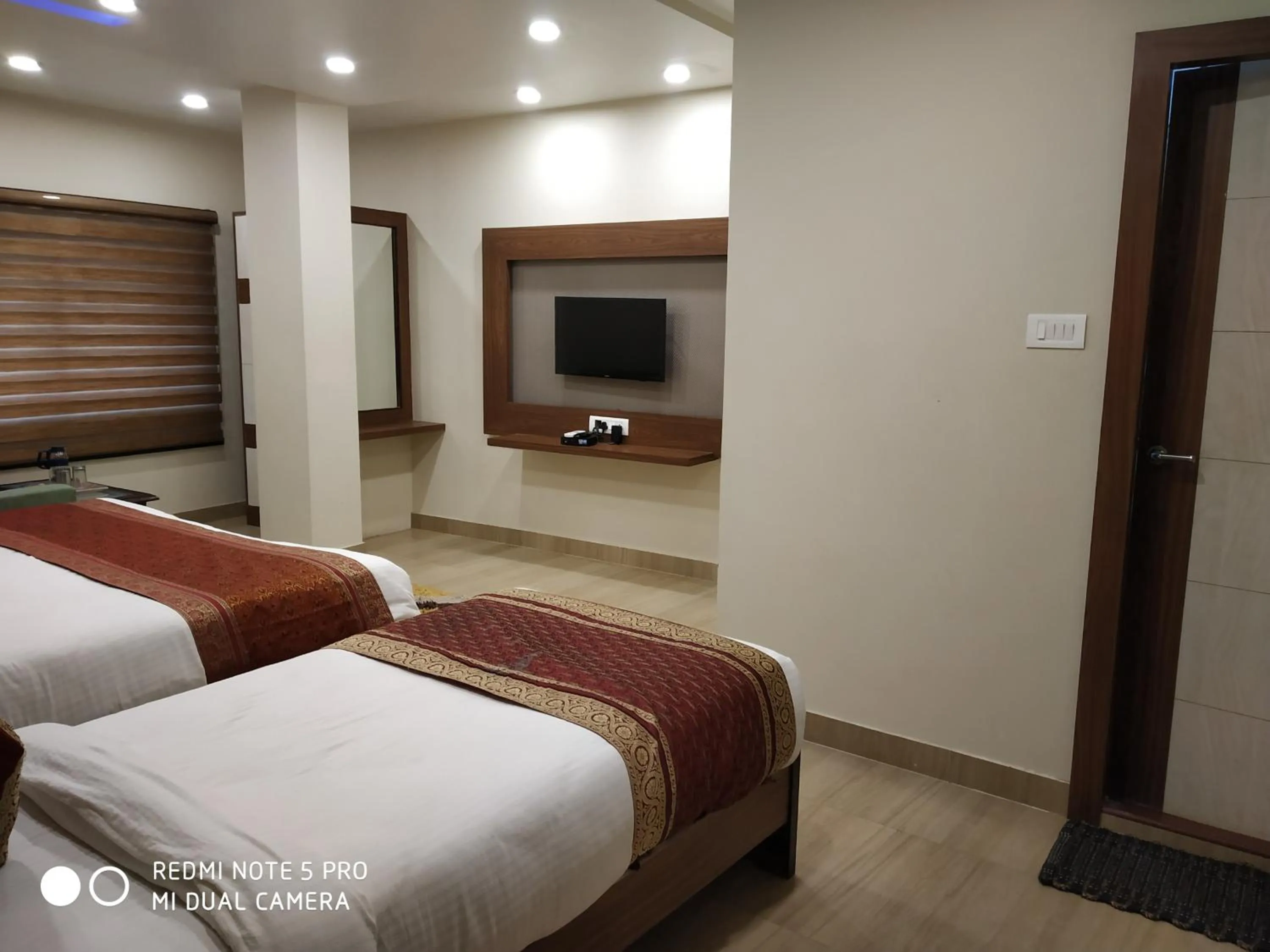 Classic Triple Room in Hotel Aadesh Palace