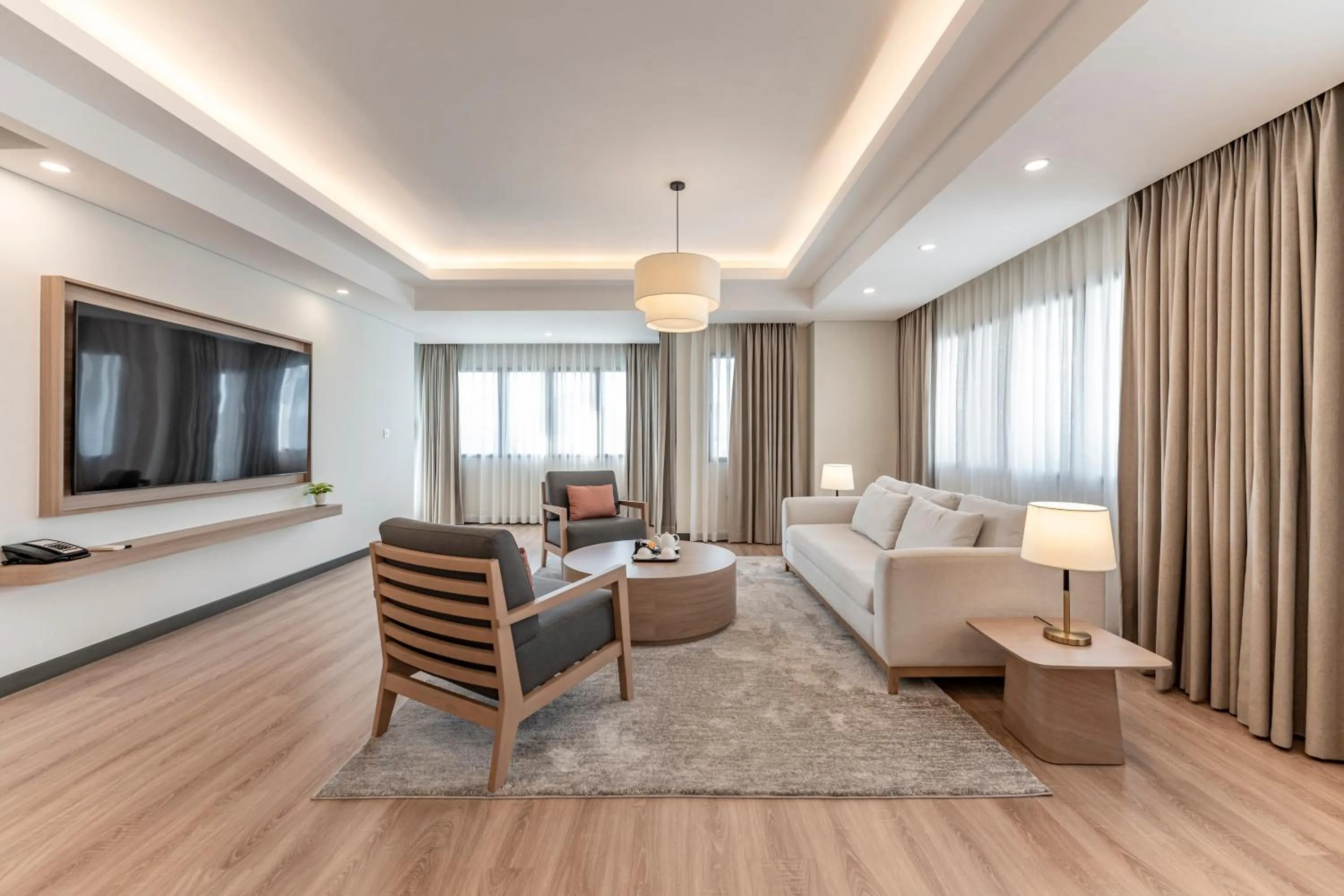 Luxury Four-Bedroom Suite in Garden View Court Suites Ho Chi Minh City
