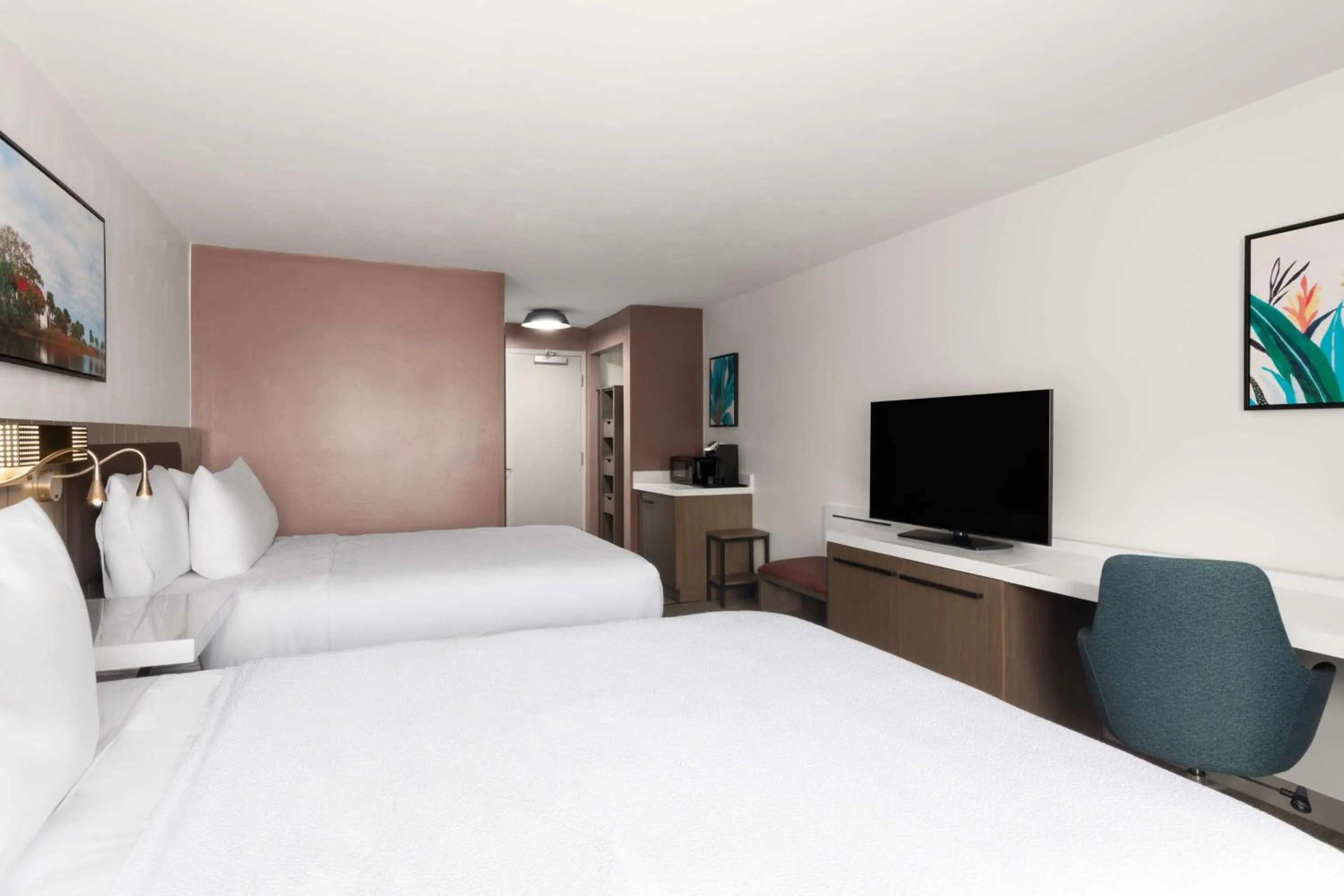 Queen Room with Two Queen Beds in Hilton Garden Inn Tallahassee