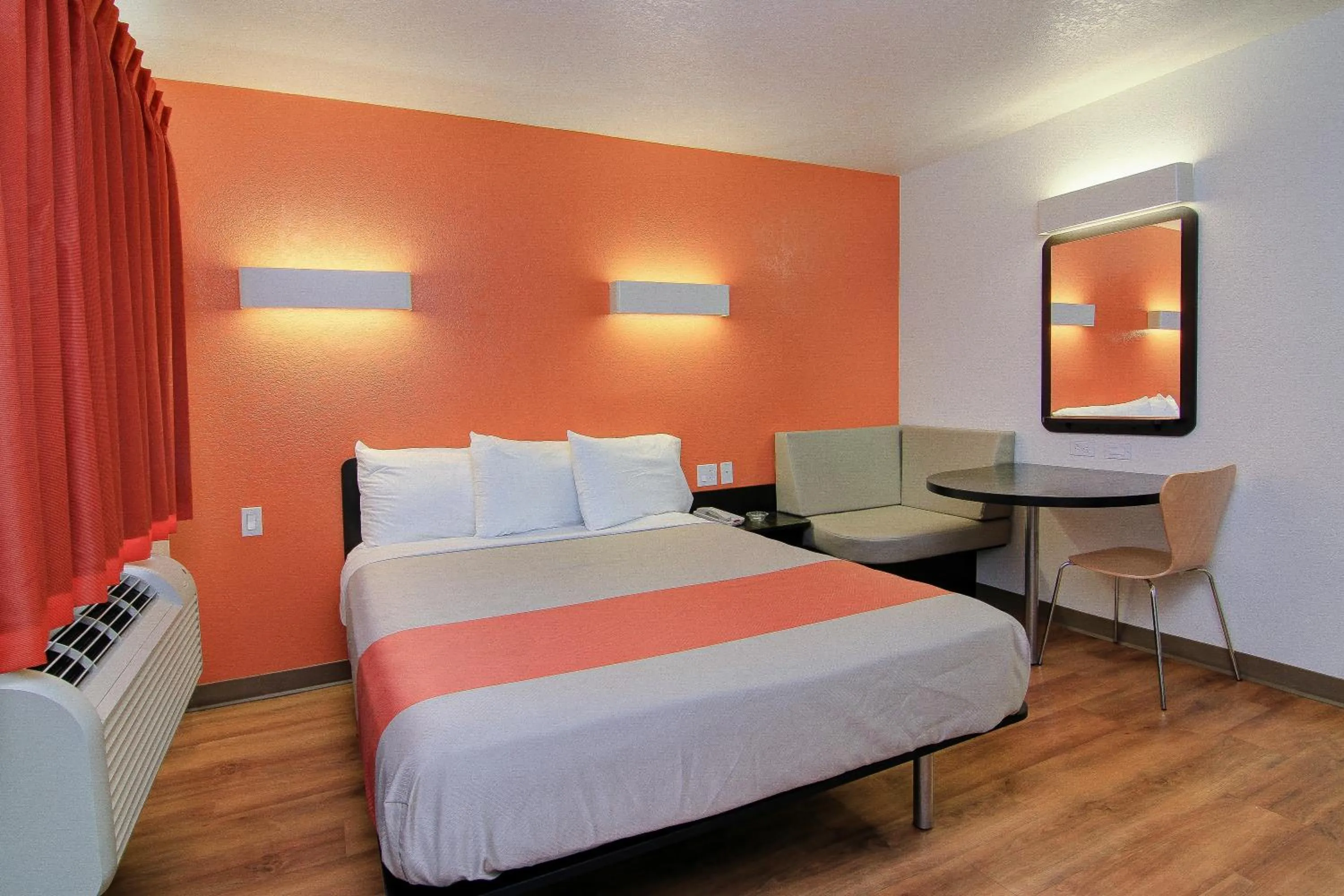 Queen Room - Disability Access in Motel 6 Old town Scottsdale Fashion Square
