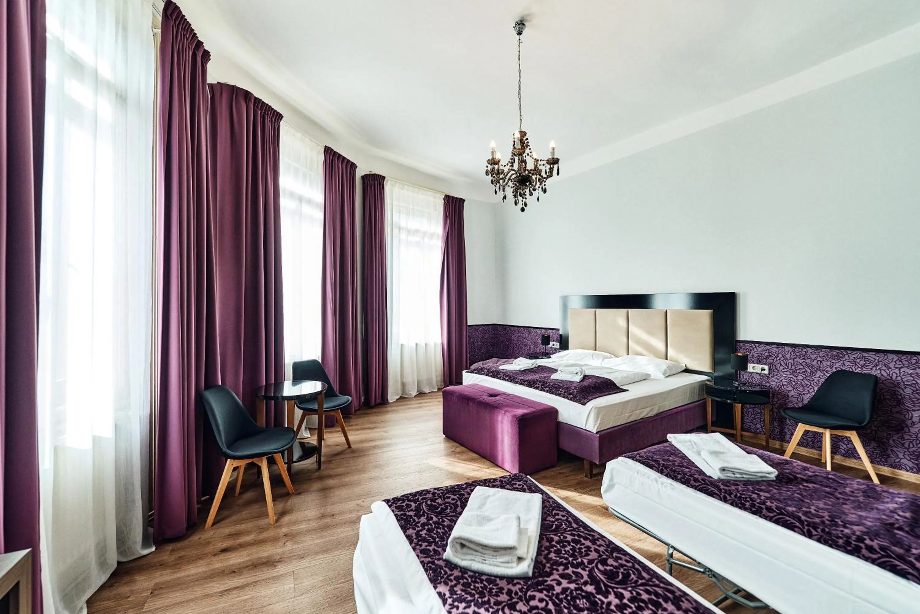 Superior Quadruple Room in Hotel Pension Baron am Schottentor