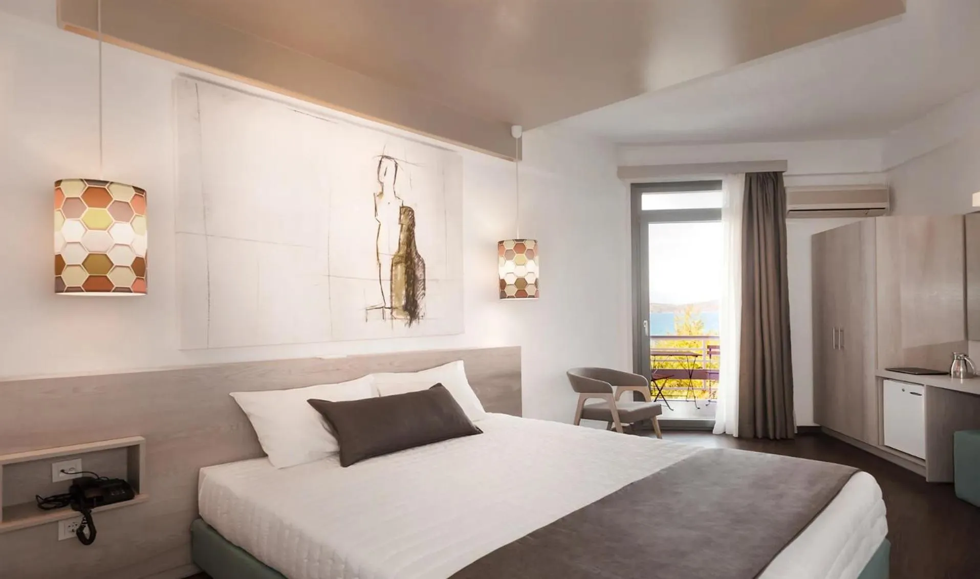 Twin or Double Room with Side Sea View in The Grove Seaside Hotel