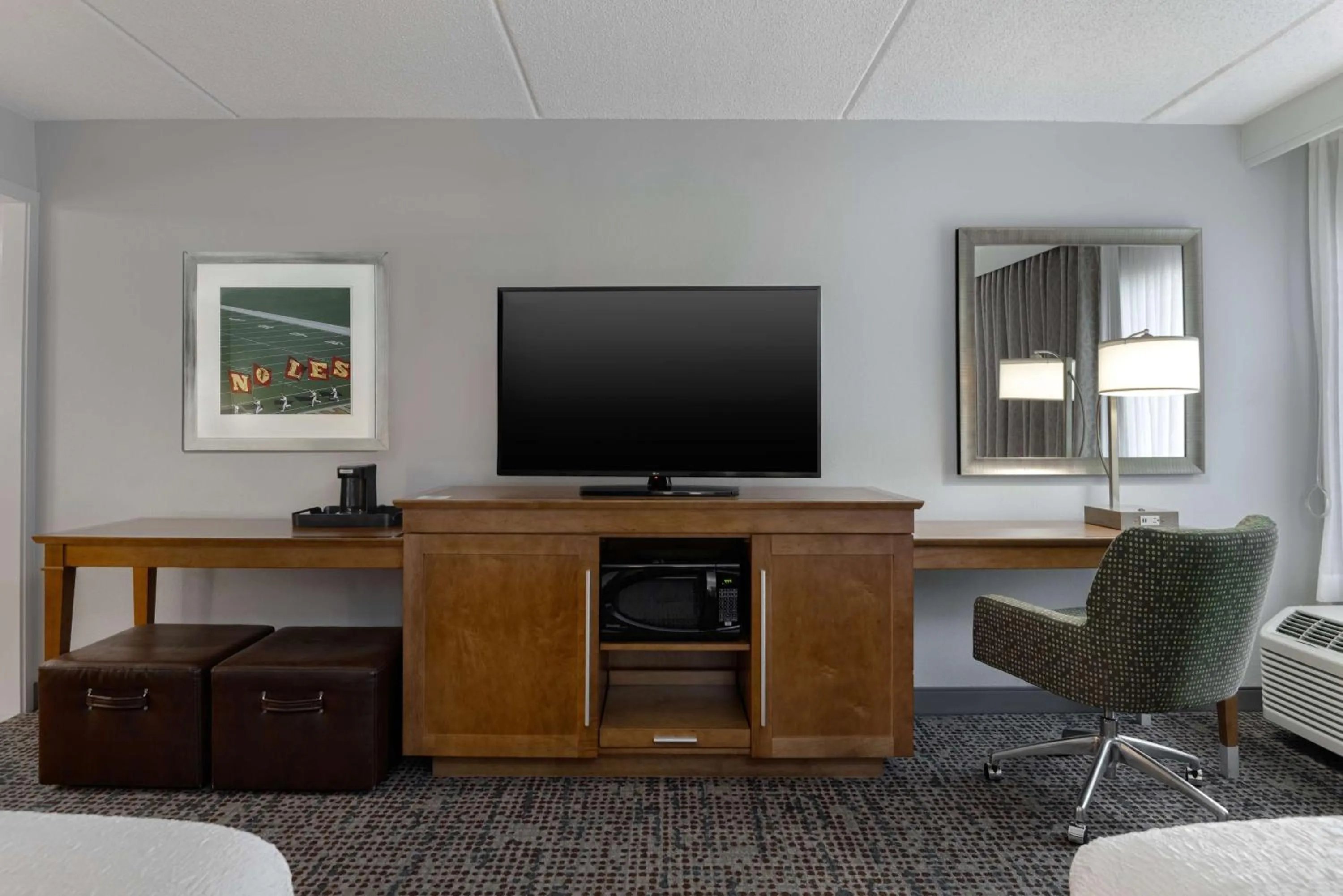 Double Room with Two Queen Beds and Bath Tub - Mobility Access in Hampton Inn Tallahassee-Central