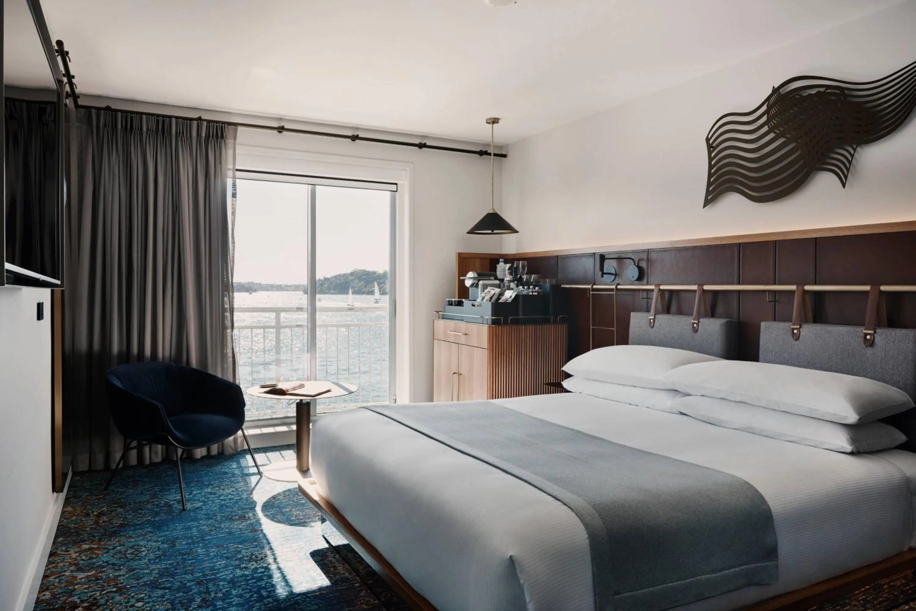 Water Juliet Balcony, Guest room, 1 King, Walsh Bay view in Pier One Sydney Harbour, Autograph Collection