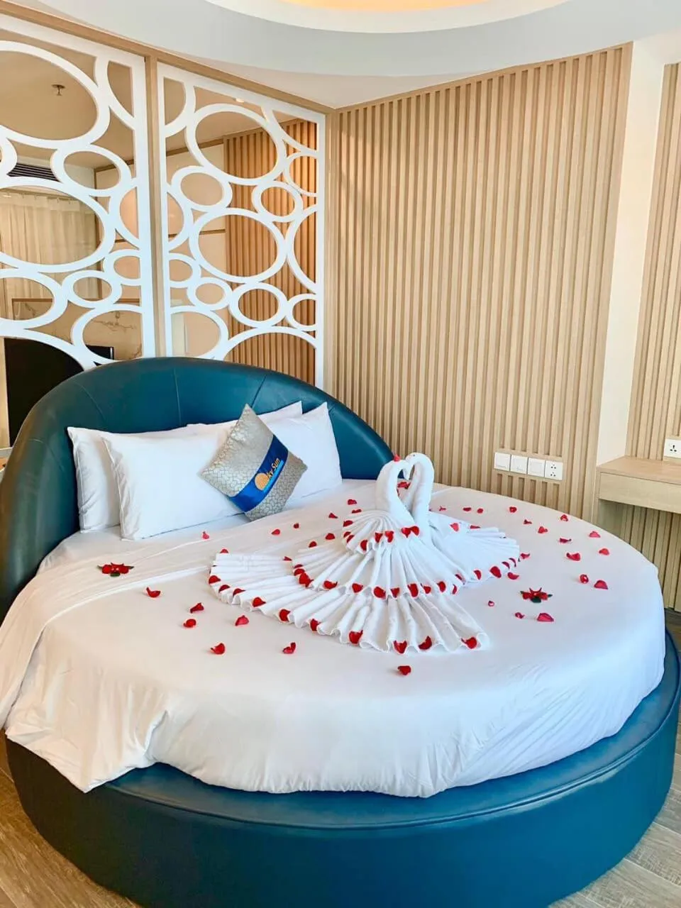 Suite with Sea View in Lucky Sun Hotel Nha Trang Beach