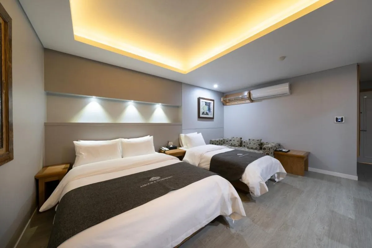 Superior Twin Room in Symphony Hotel
