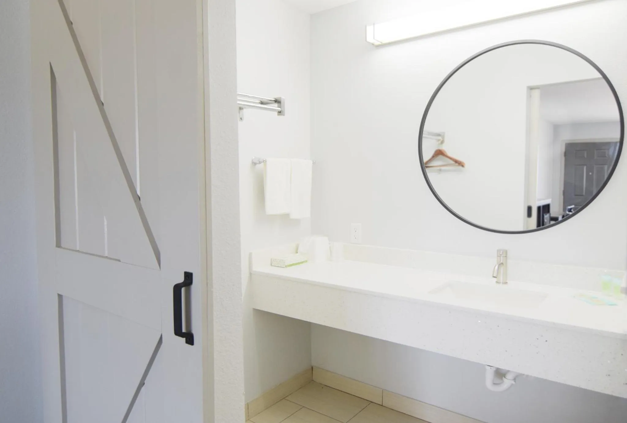 Queen Room with Two Queen Beds - Non-Smoking in Walnut Inn Roland