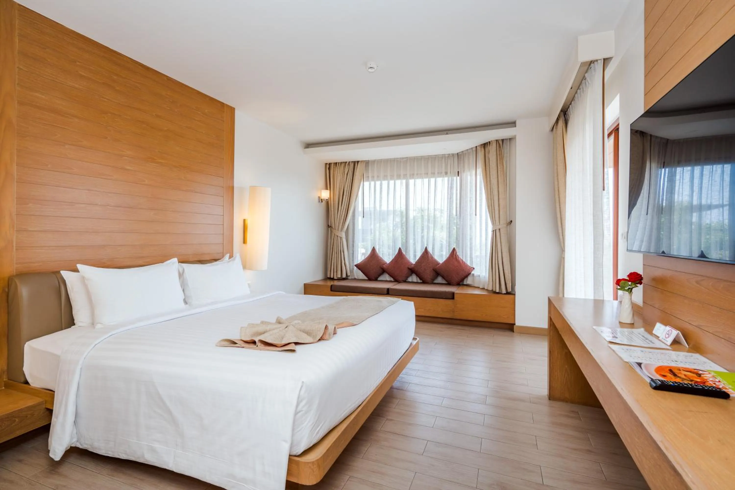 Deluxe Double Room in Ayrest Hua Hin Hotel