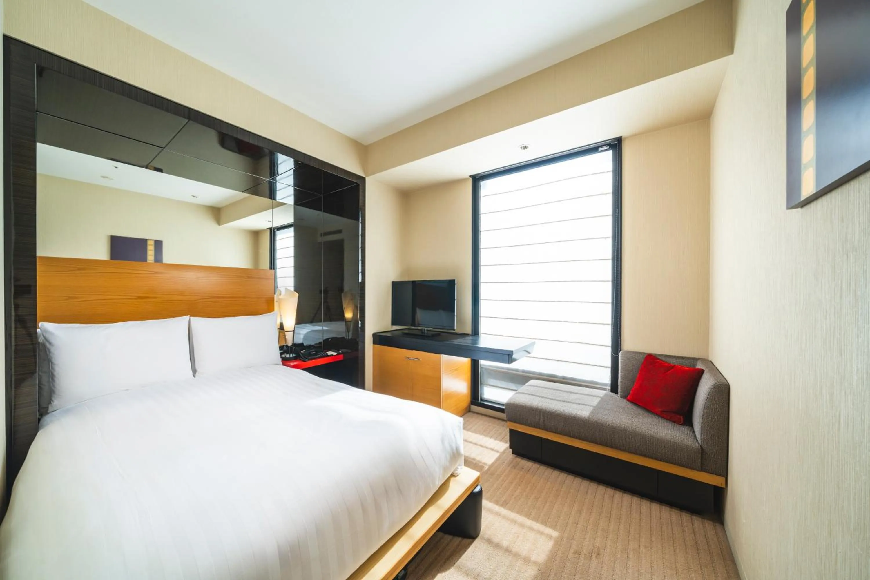 Double Room with Small Double Bed - Non-Smoking in KOKO HOTEL Premier Kanazawa Korinbo