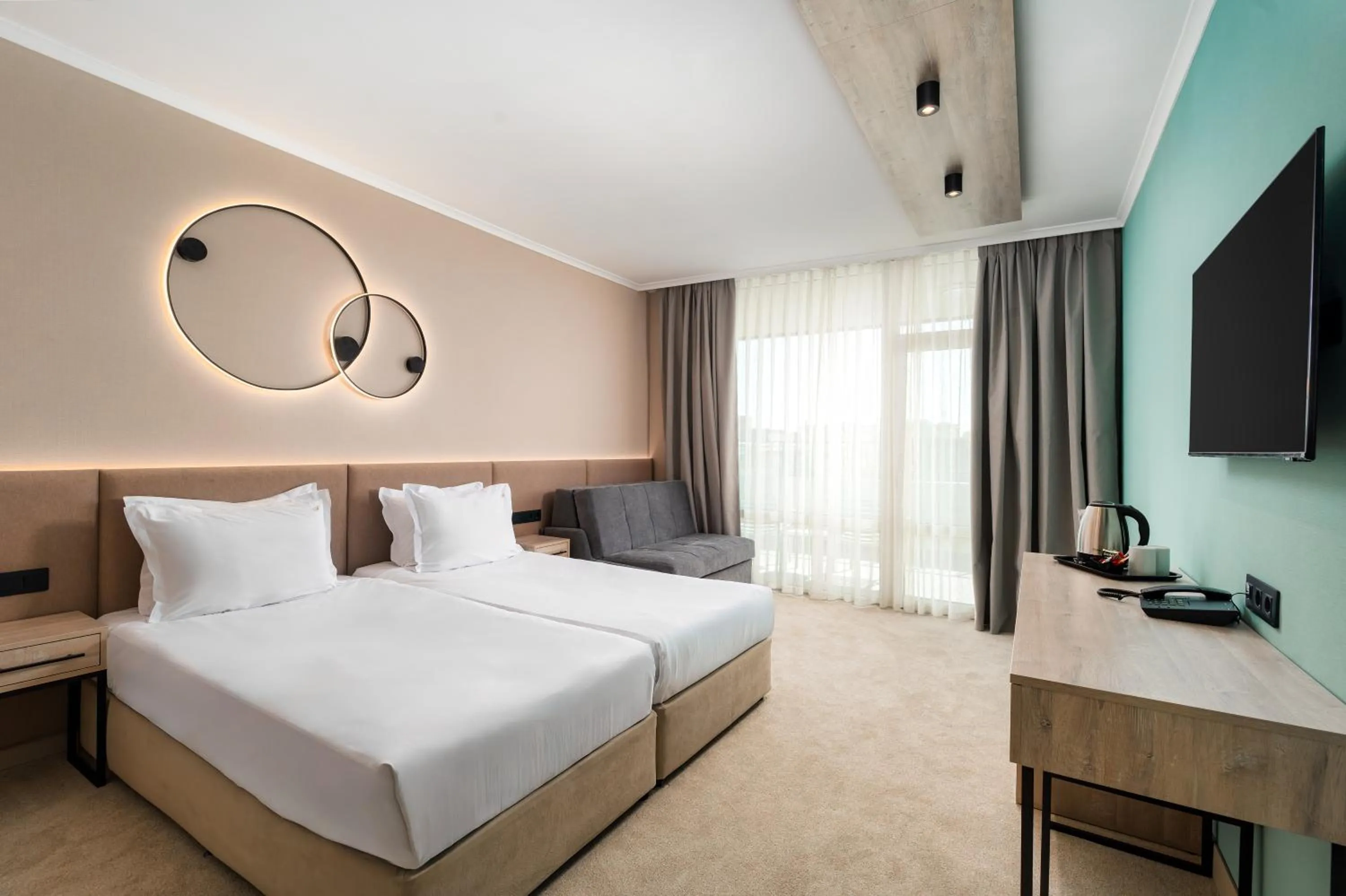 Deluxe Room with City View in Festa Panorama Hotel