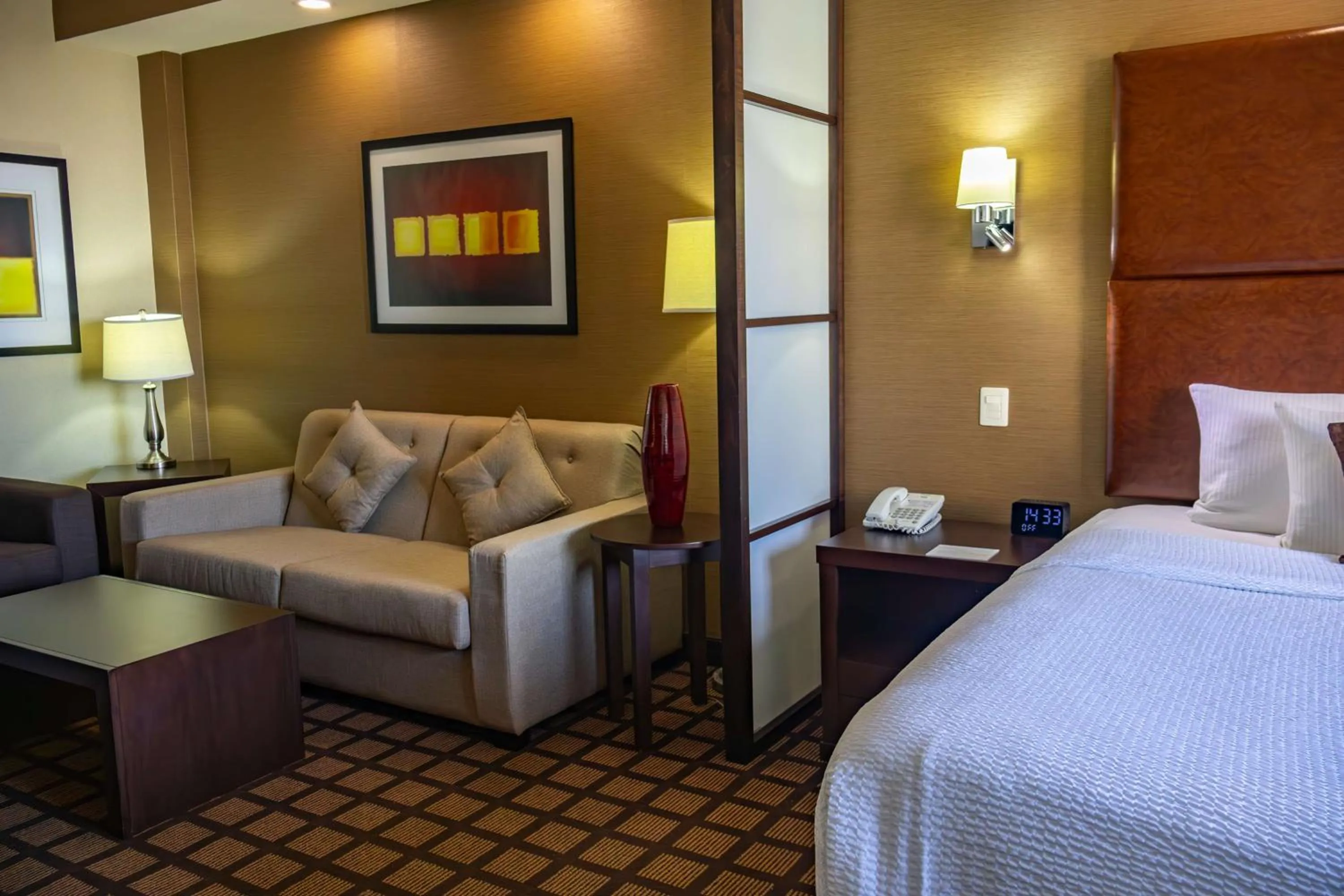 King Suite with Sofa Bed - Non-Smoking in Best Western PREMIER Monterrey Aeropuerto