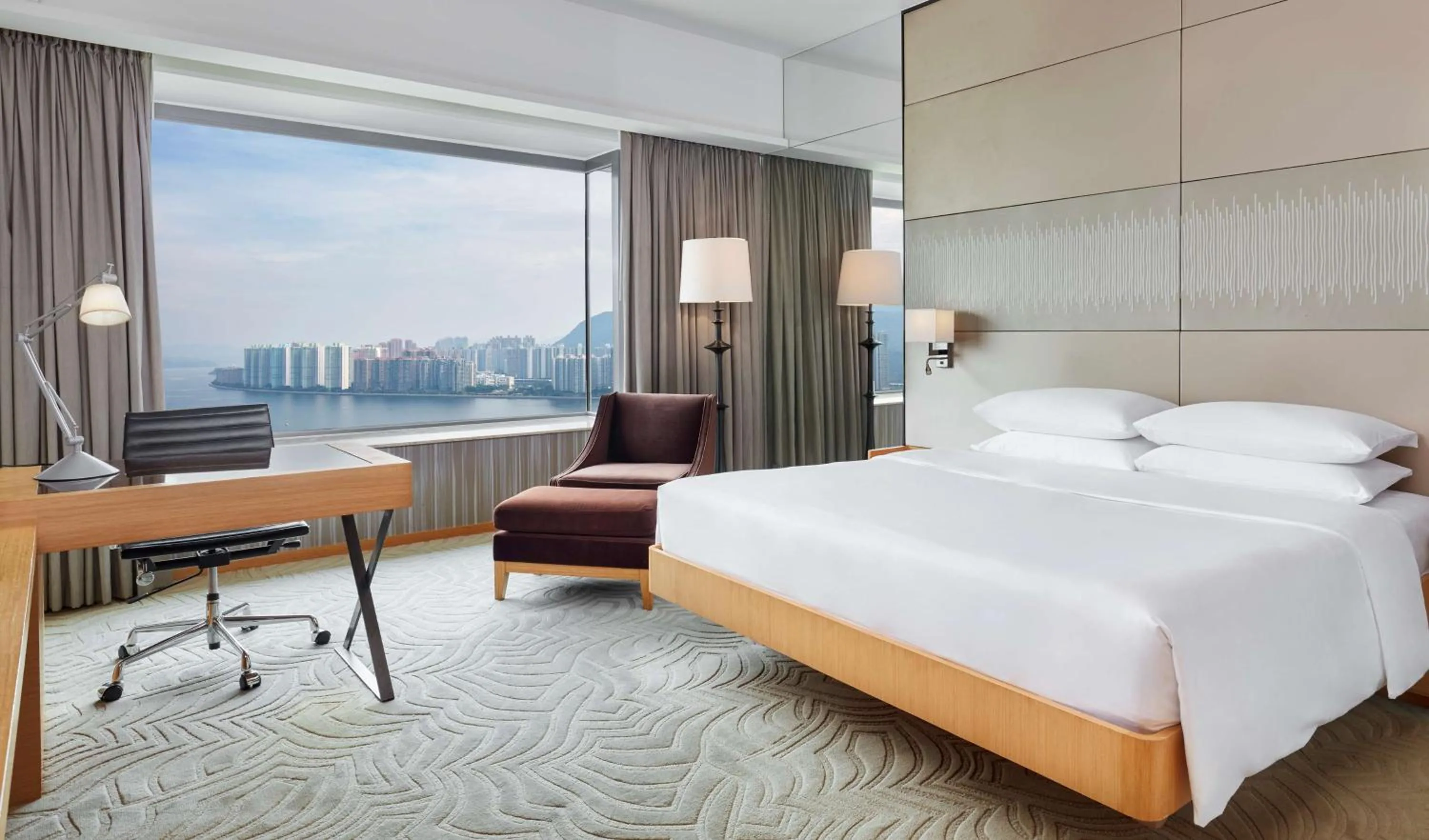 King Room with Harbor View - single occupancy - Club Access in Hyatt Regency Hong Kong, Sha Tin