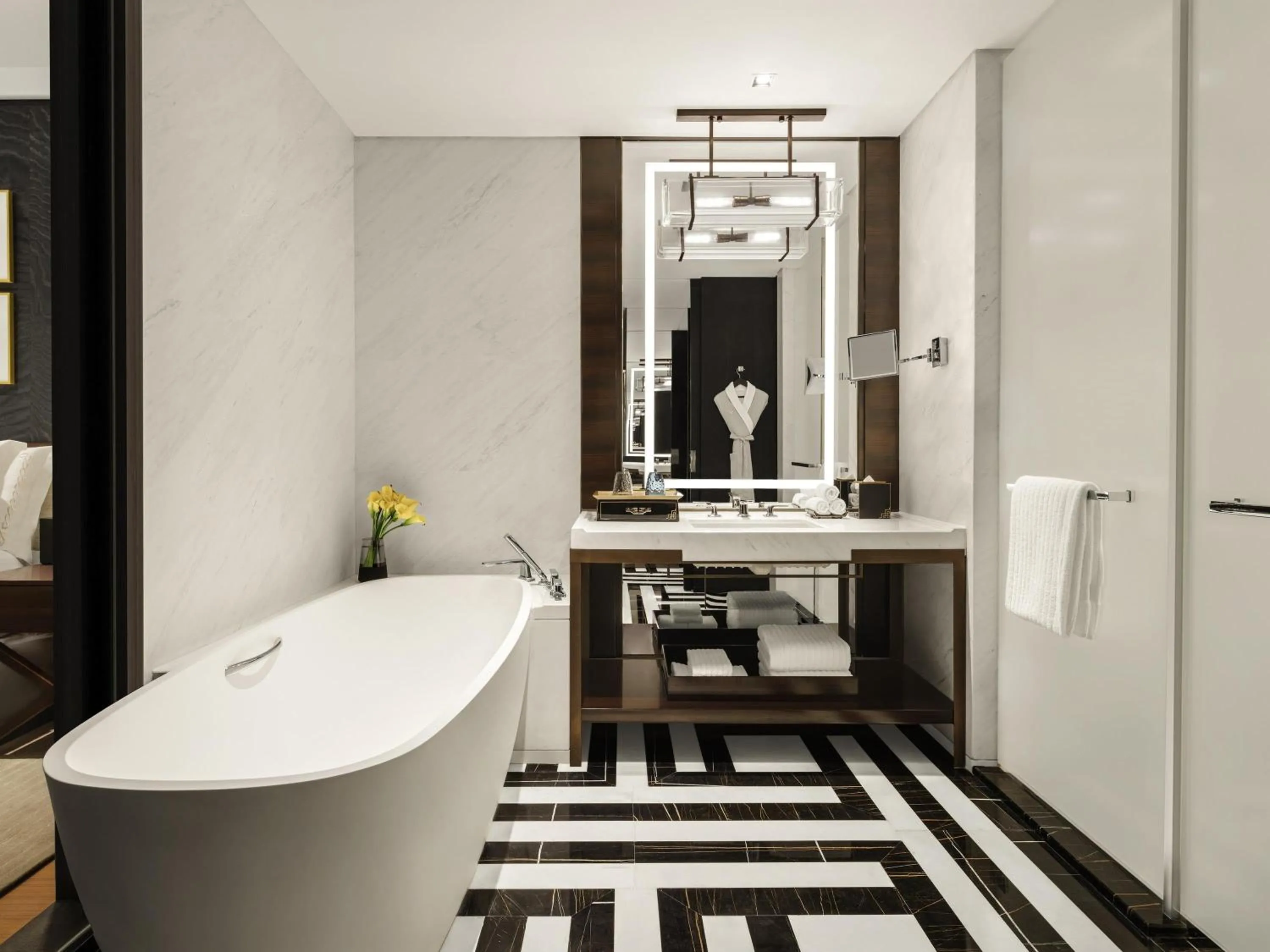 Deluxe Twin Room - Non-Smoking in Fairmont Wuhan