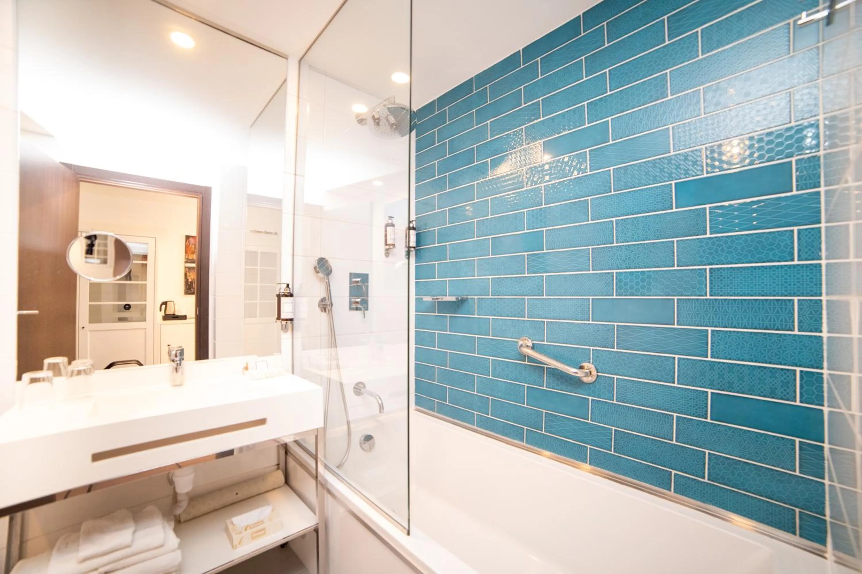 Single Room in VIP Executive Picoas Hotel