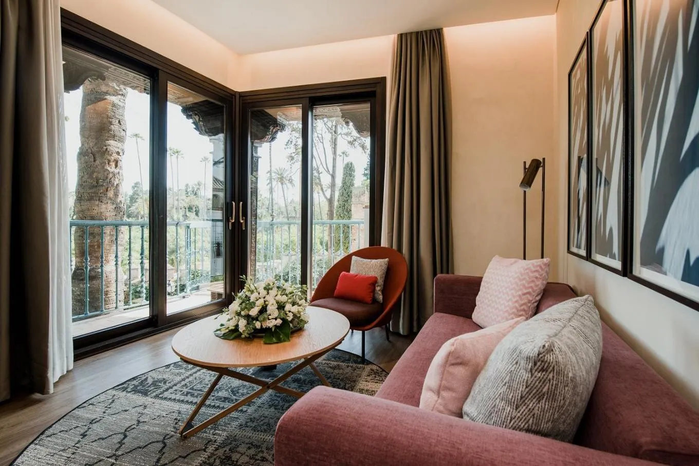 Apartment with Balcony in Suites Murillo Plaza Sta. Cruz