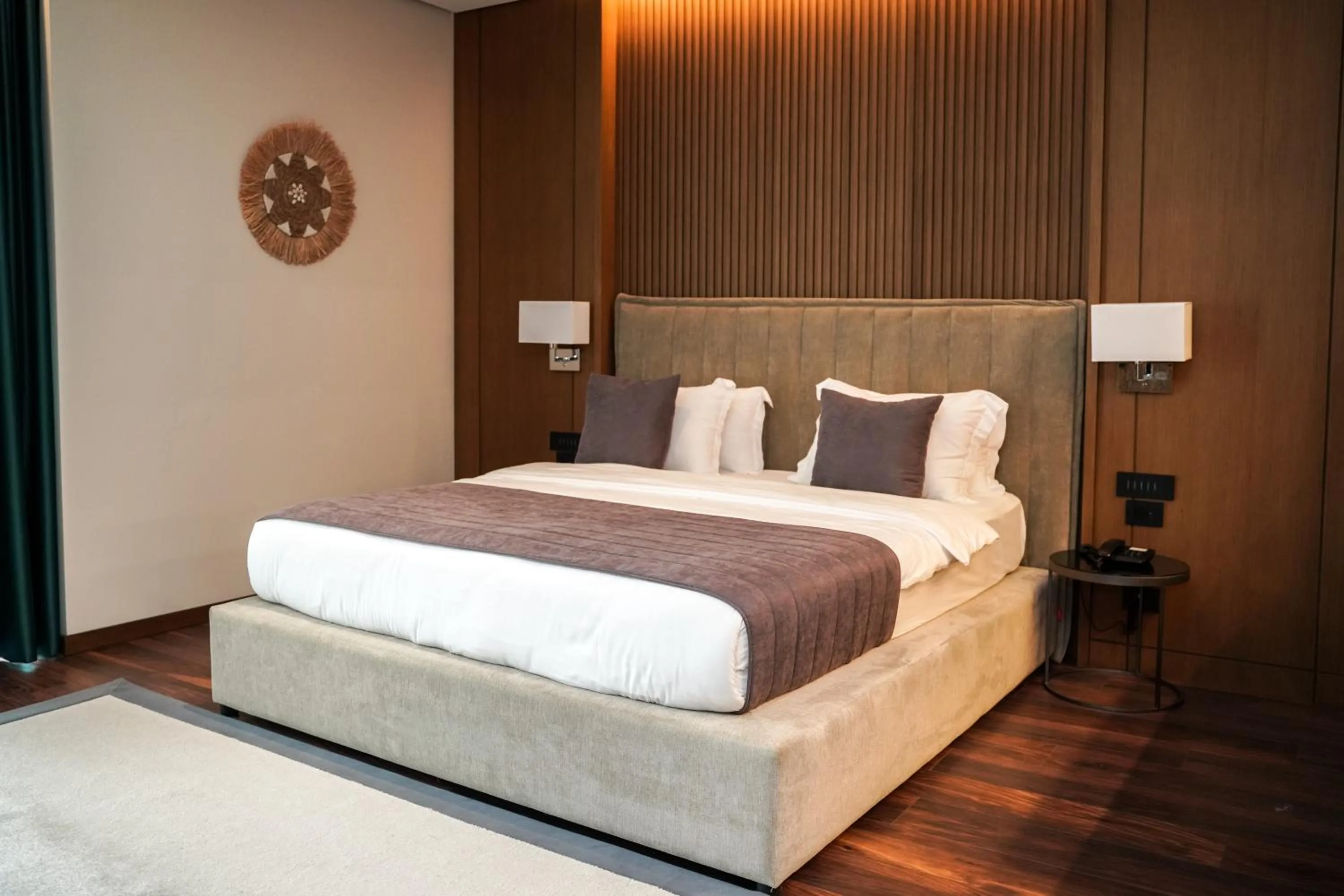 Deluxe Double Room with Balcony and Sea View in Supreme Hotel