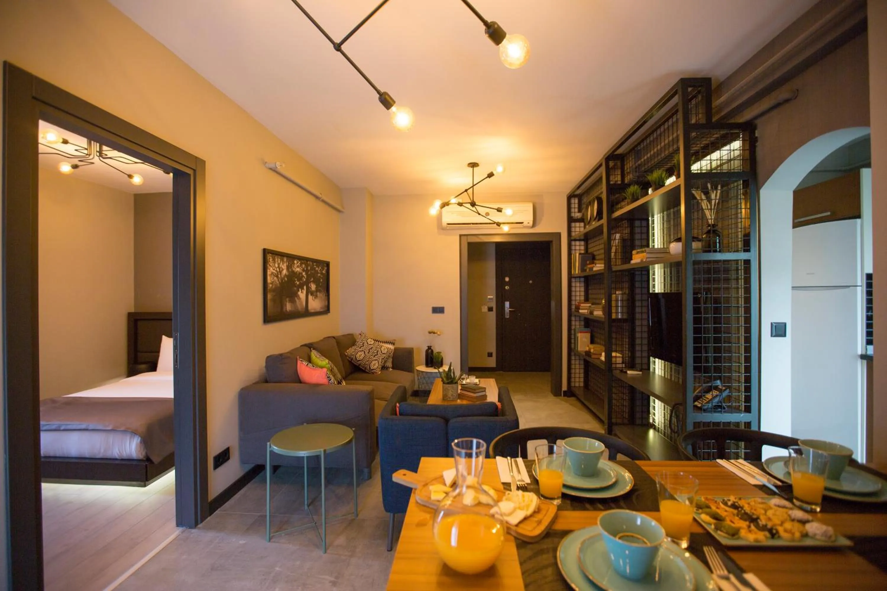 One-Bedroom Suite in Cityloft 36