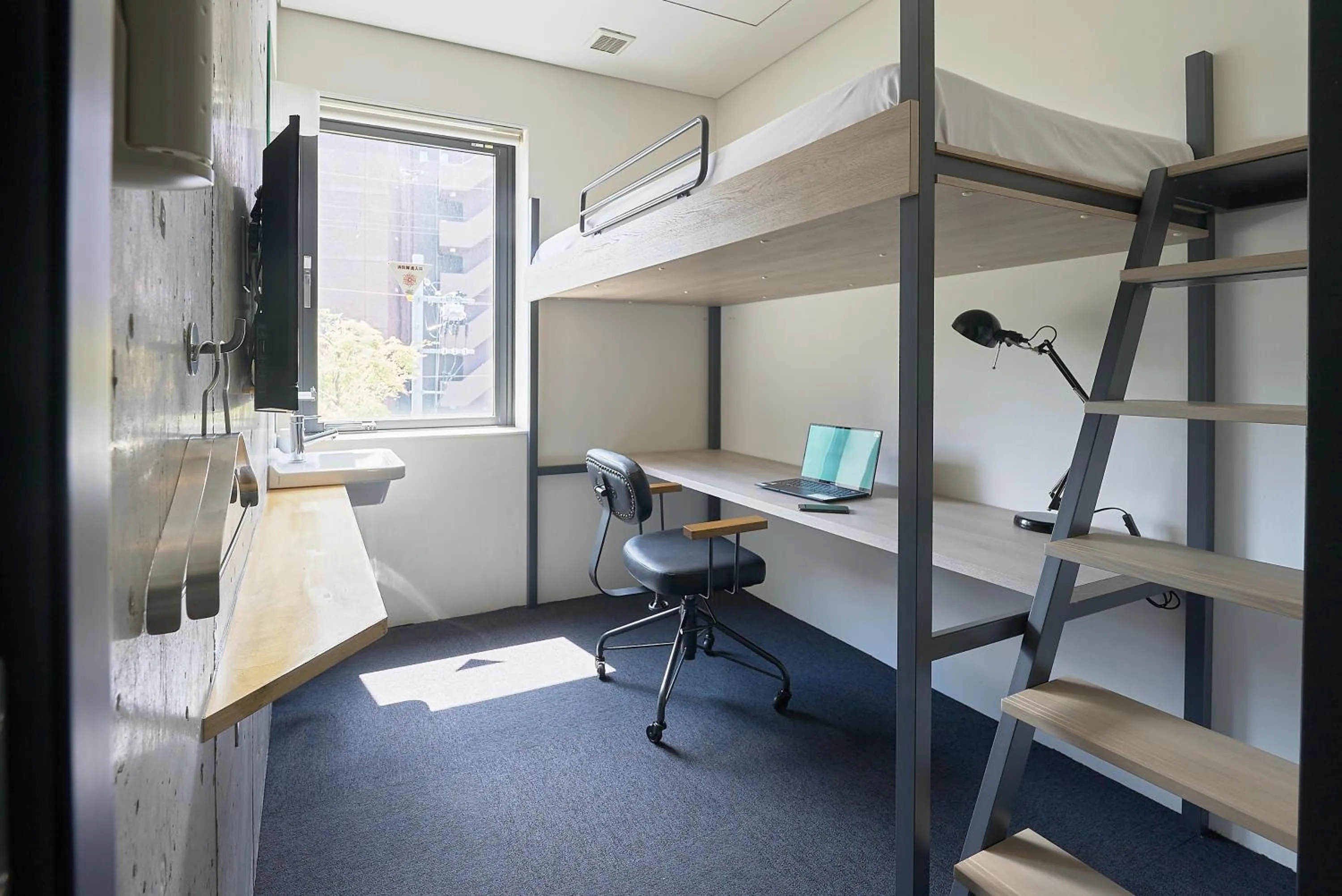 Loft Bed in Single Room with Shared Bathroom-Single Use in Piece Hostel Kyoto