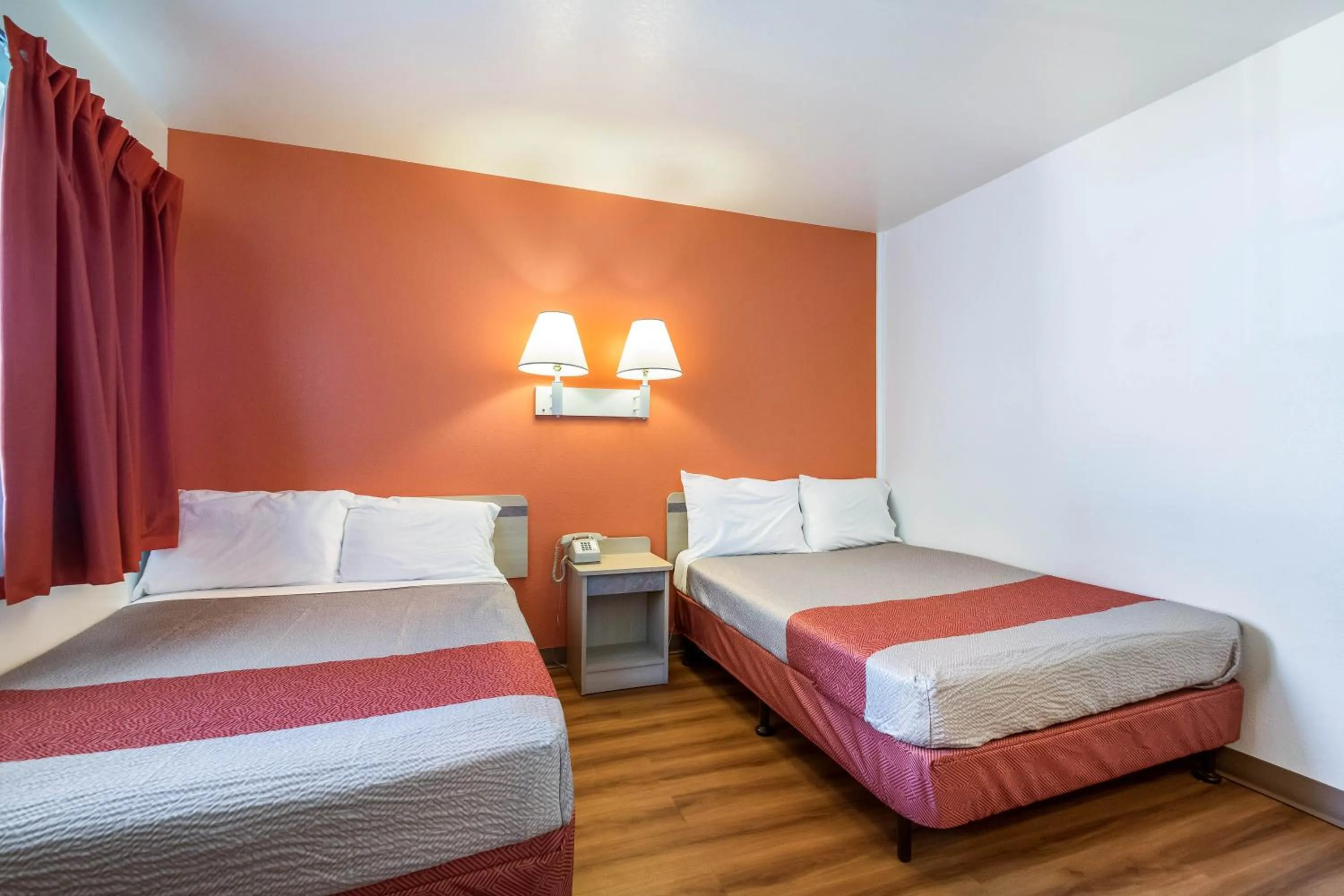 Classic Quadruple Room - single occupancy - Non-Smoking in Motel 6 Wendover