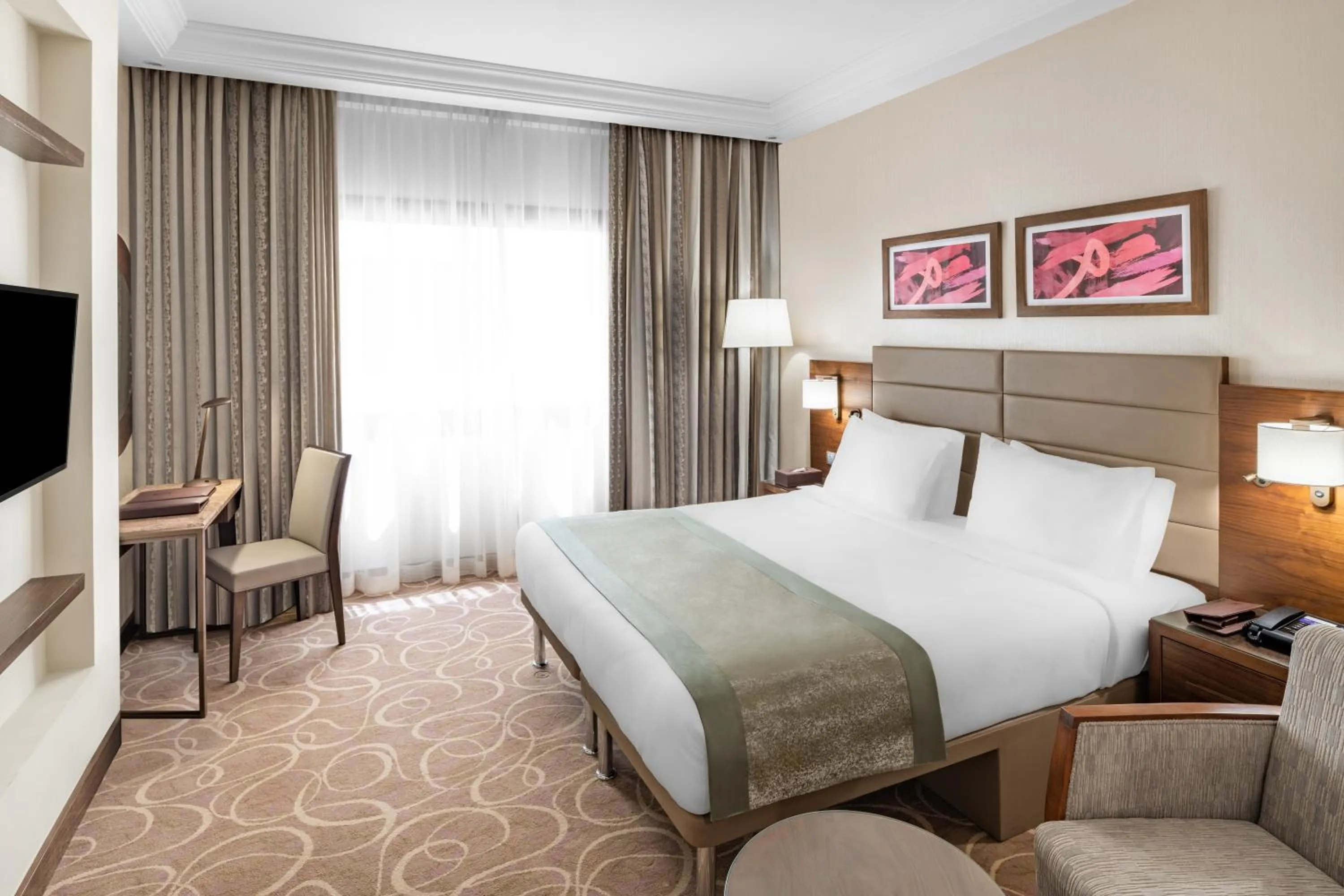 Superior Room King bed in Millennium Makkah Al Naseem