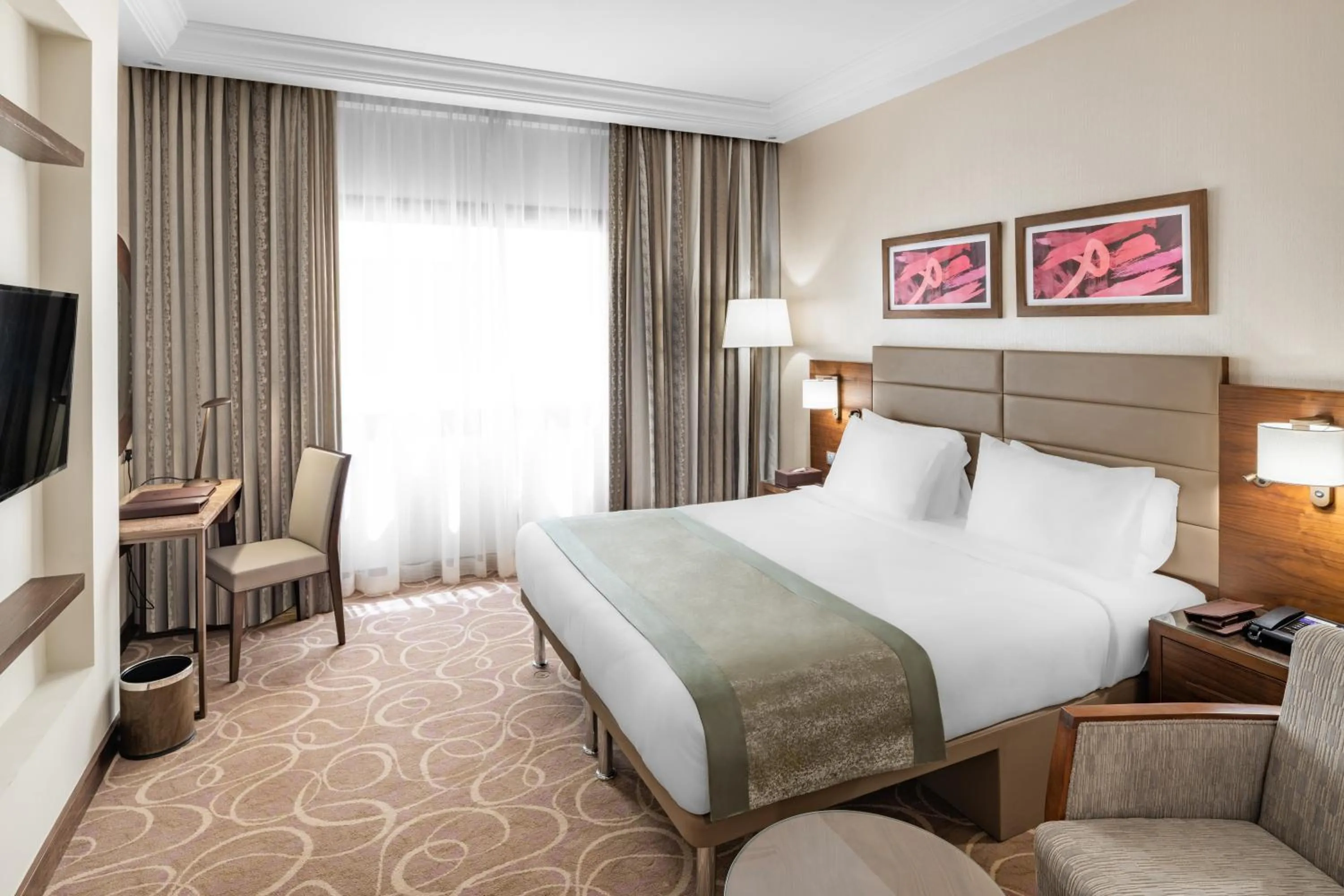 Deluxe Room with One Double bed in Millennium Makkah Al Naseem