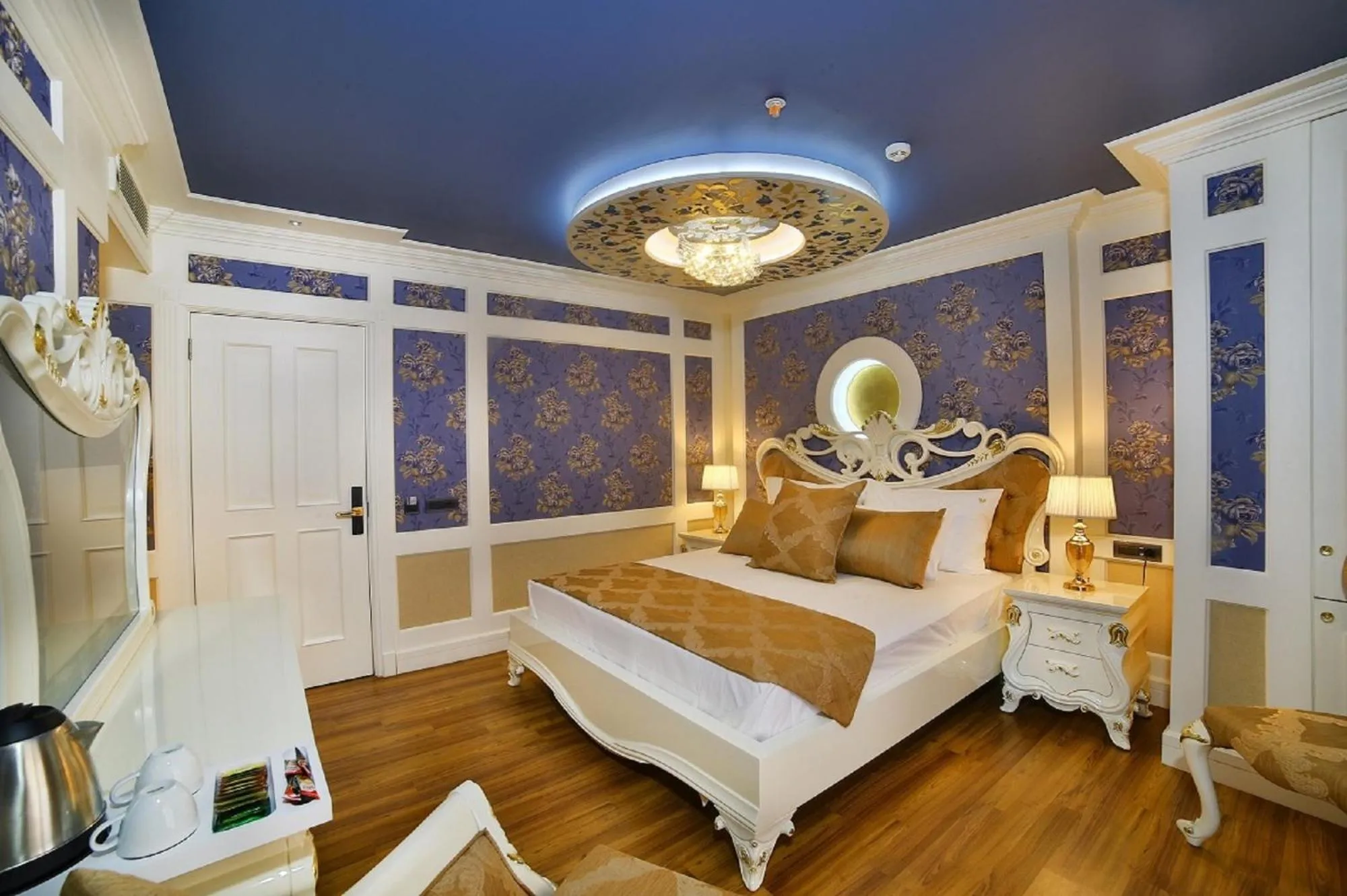 Deluxe Room - Free Shared Spa Access (Self use) in Seven Hills Palace & Spa