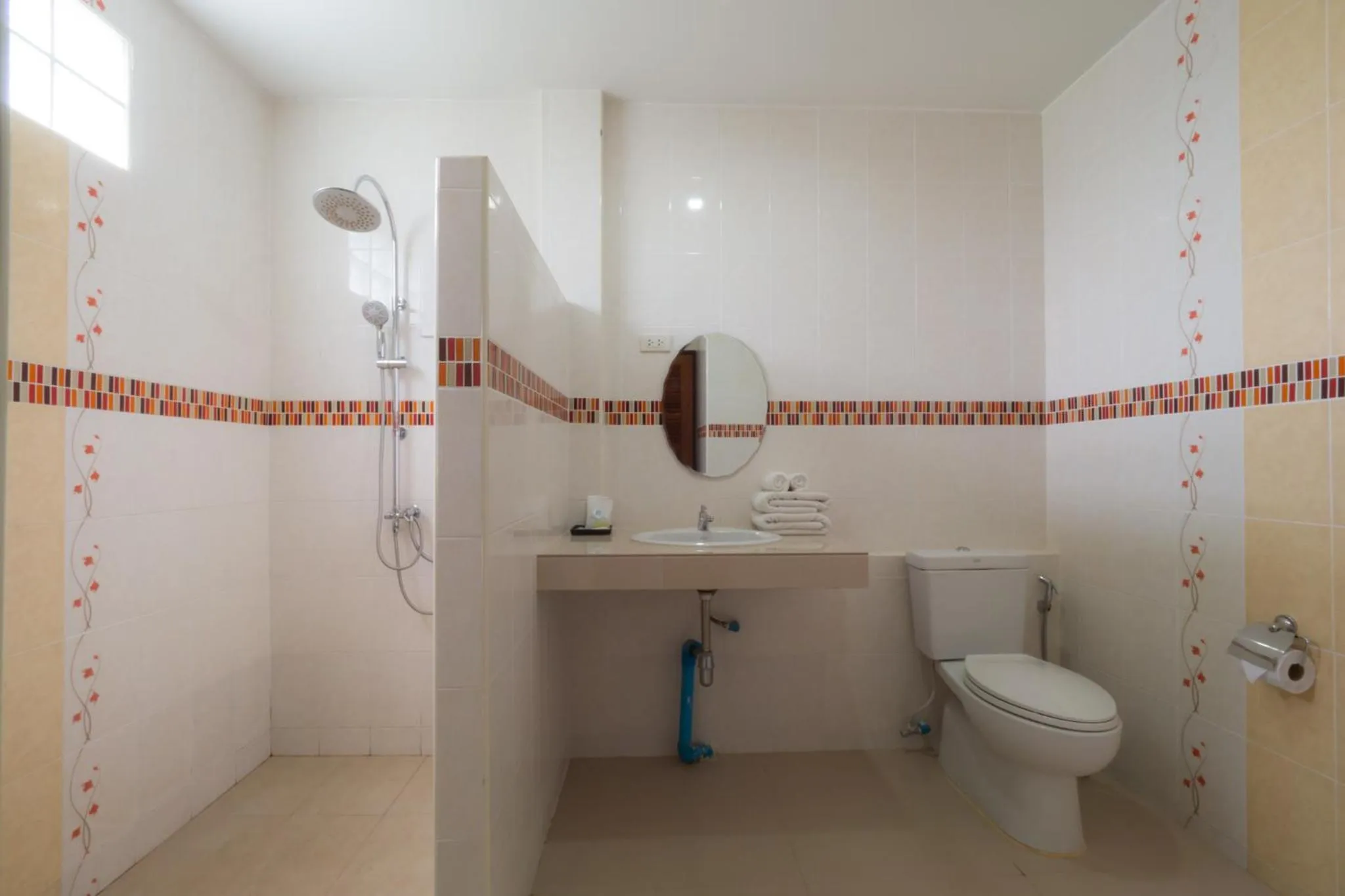 Standard Twin Room in A Nice Resort