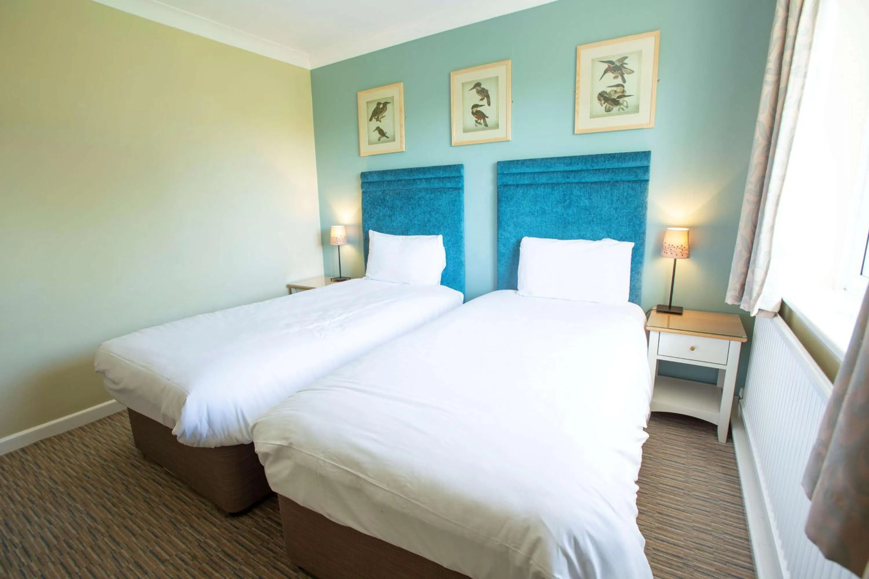 Riverside Twin Room in The Bridge House; BW Signature Collection