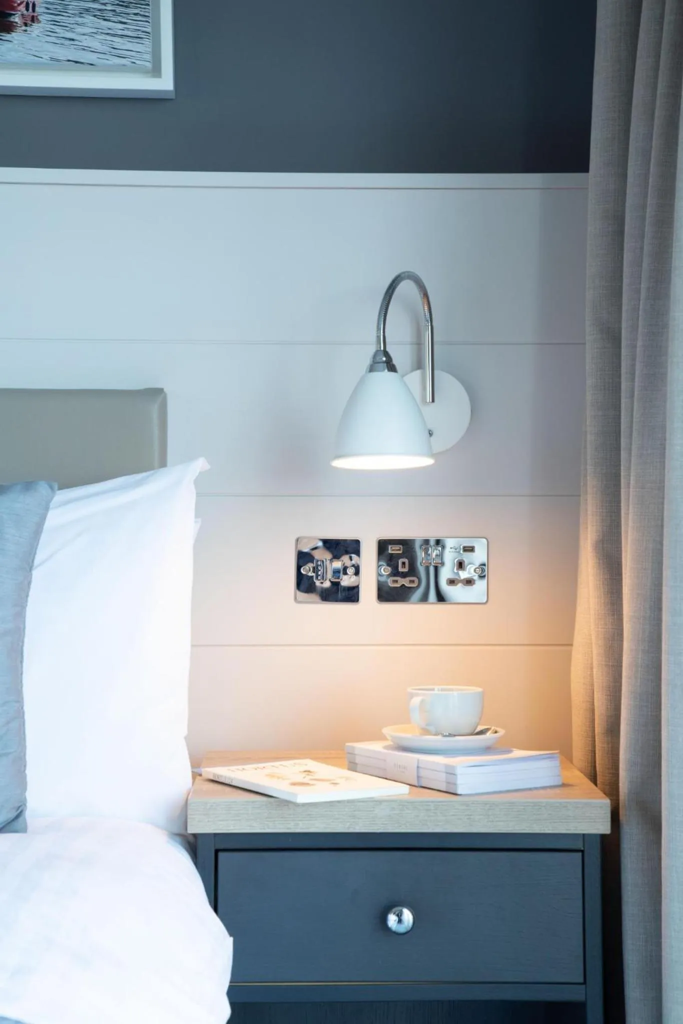 Single Room in Ship and Castle Hotel