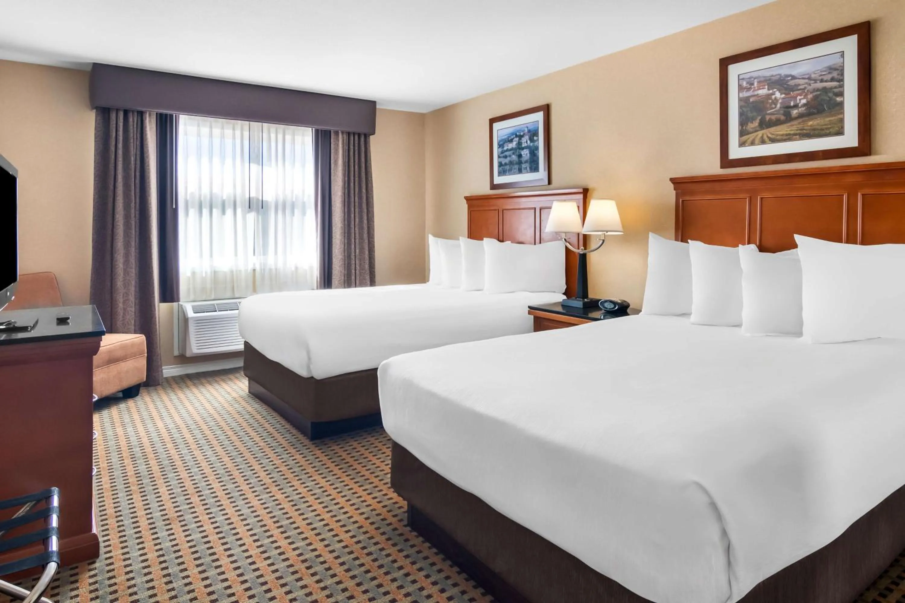 Queen Suite with Queen Beds and Balcony - Non-Smoking in Best Western Plus Osoyoos Hotel & Suites