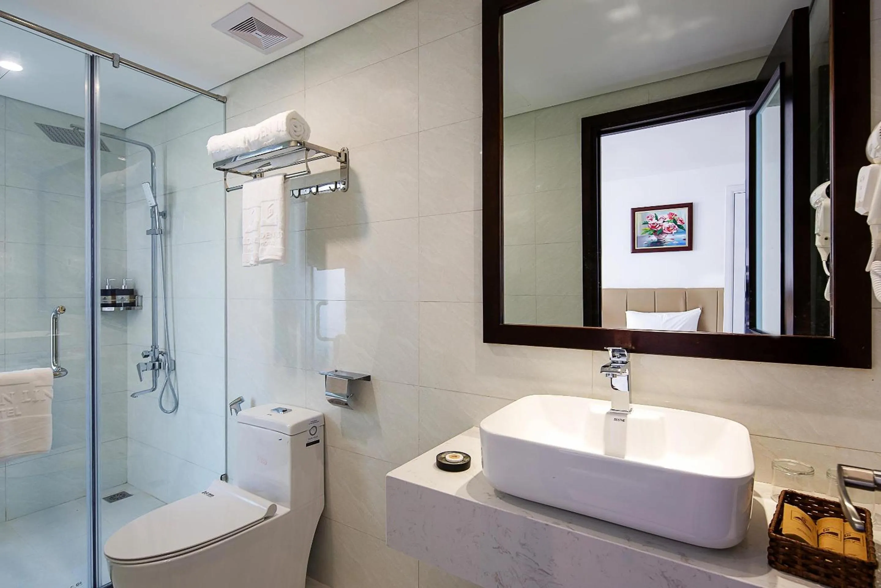 Superior Family Room in Golden Line Hotel Danang