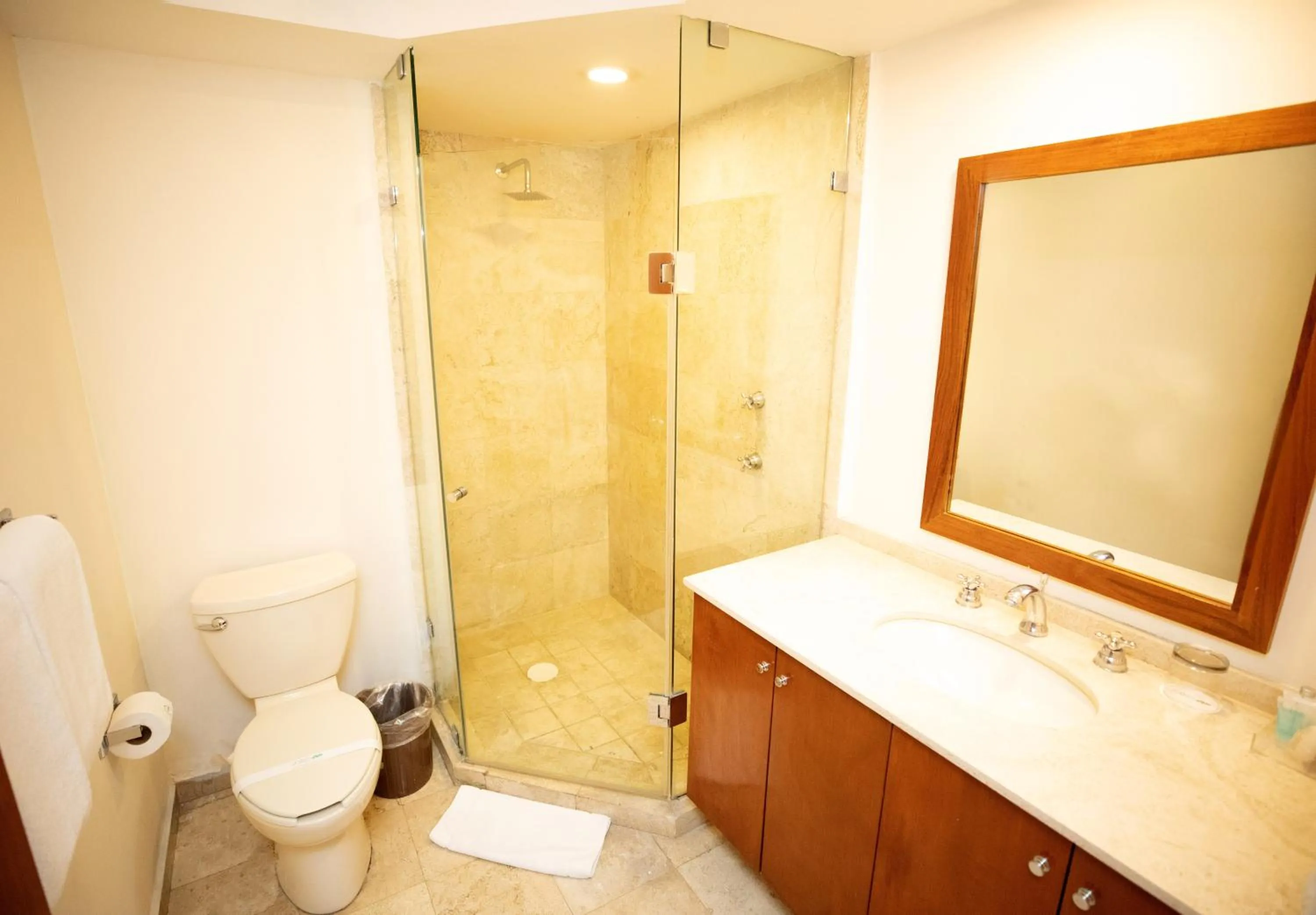 One-Bedroom Apartment in Residence L´Heritage Aristóteles 140 by BlueBay