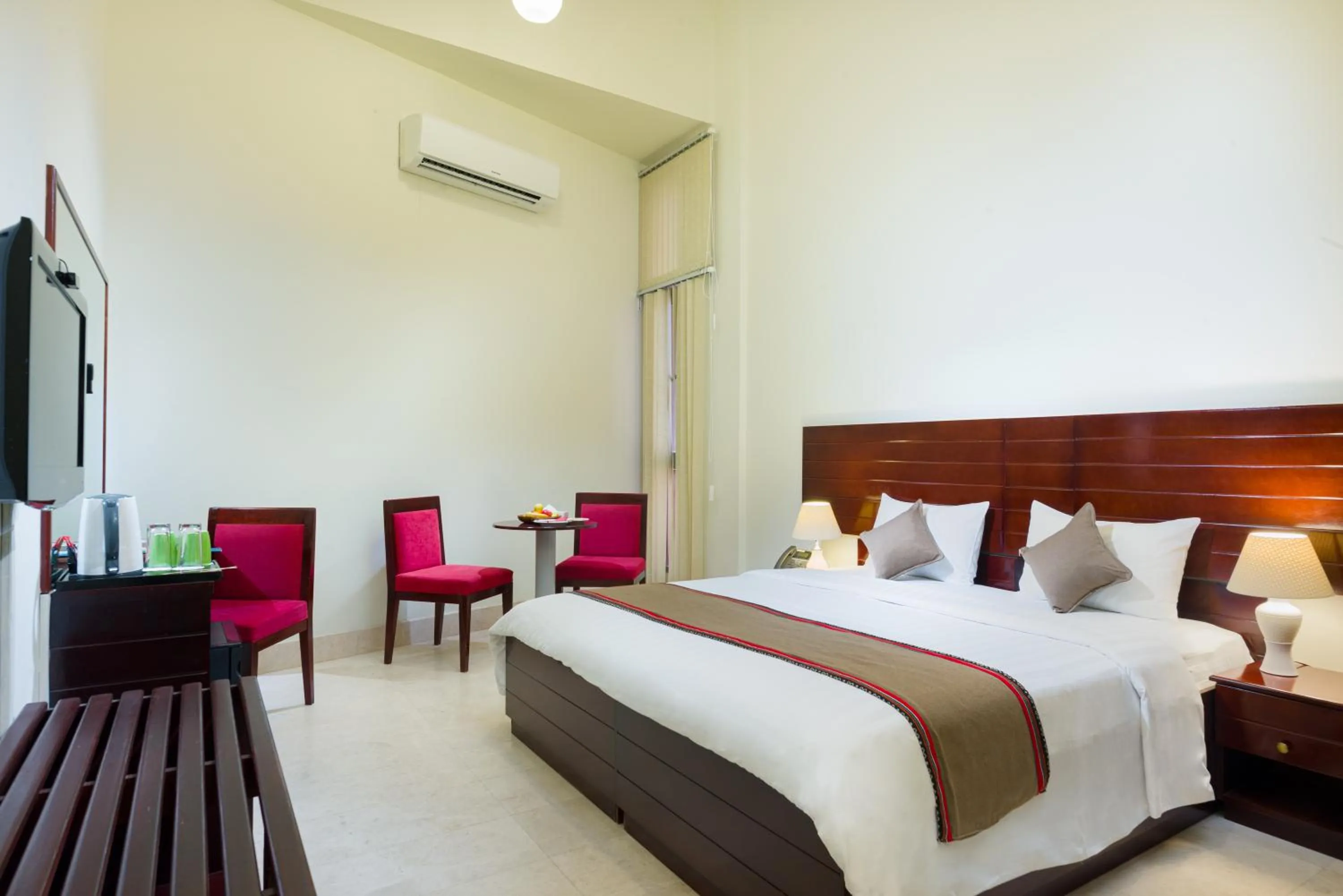 Deluxe Room in Ras Al Jinz Turtle Reserve