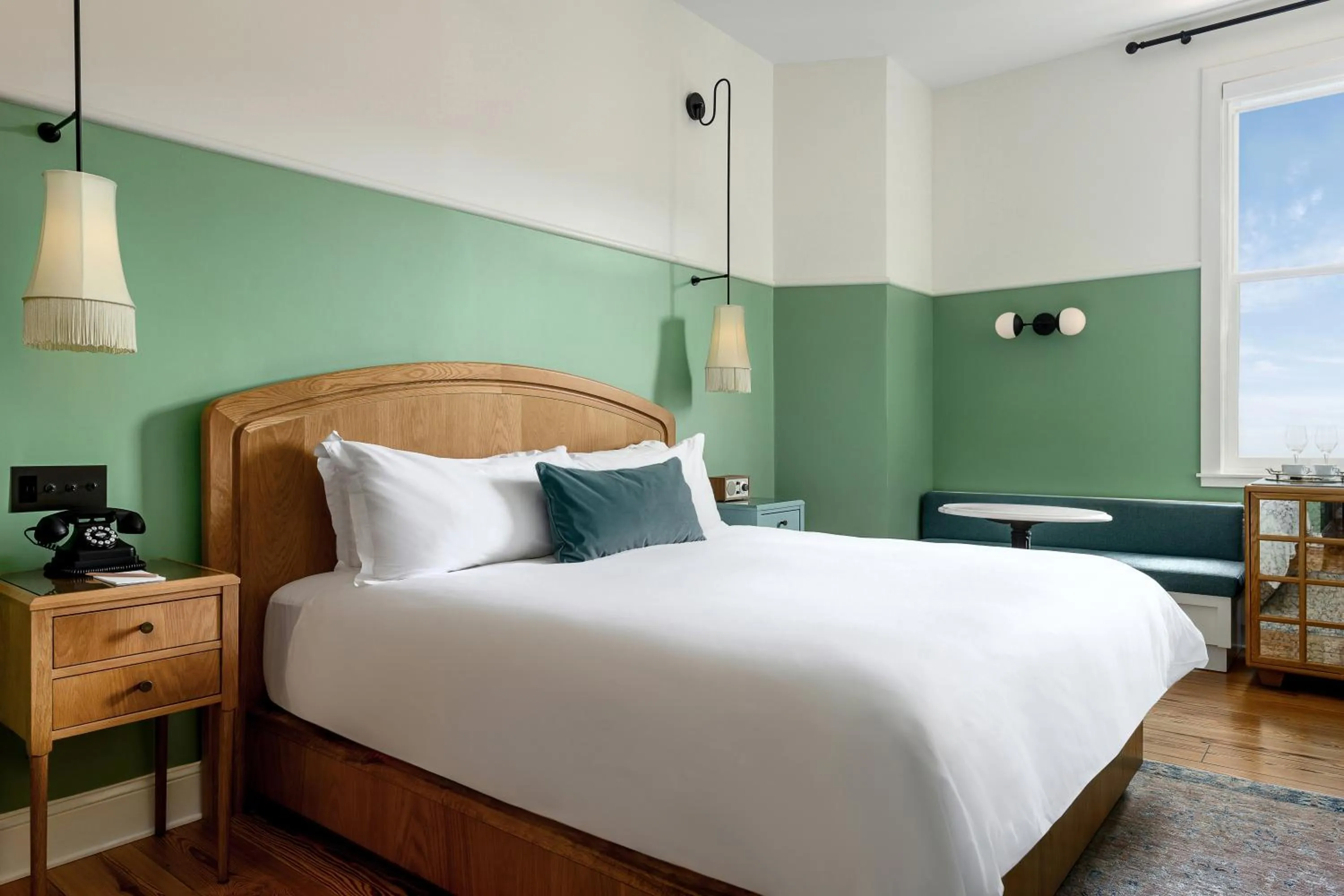 Premium King Room in The Drayton Hotel Savannah, Curio Collection by Hilton