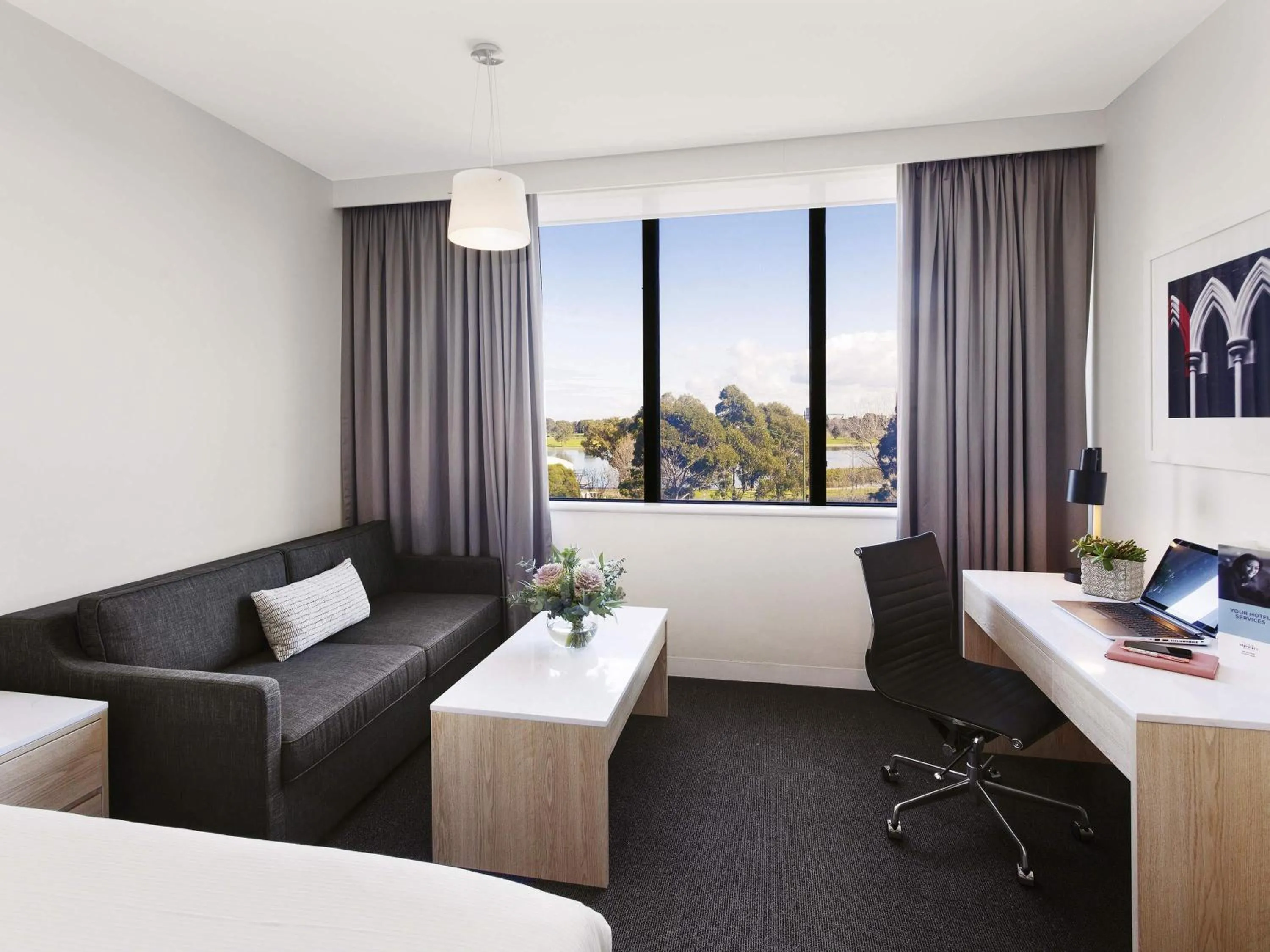 Standard King Room with Lake View in Mercure Melbourne Albert Park