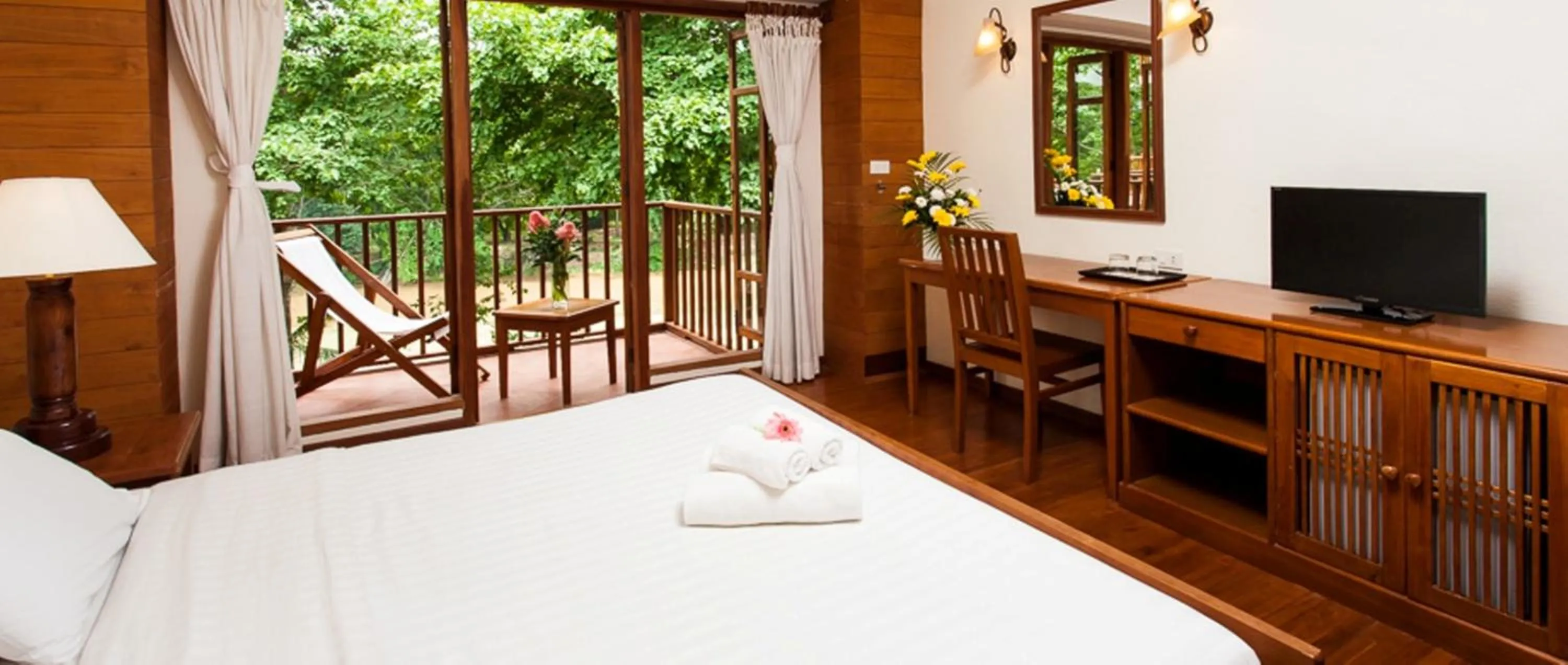 Double Room with Balcony in Riverhouse Resort